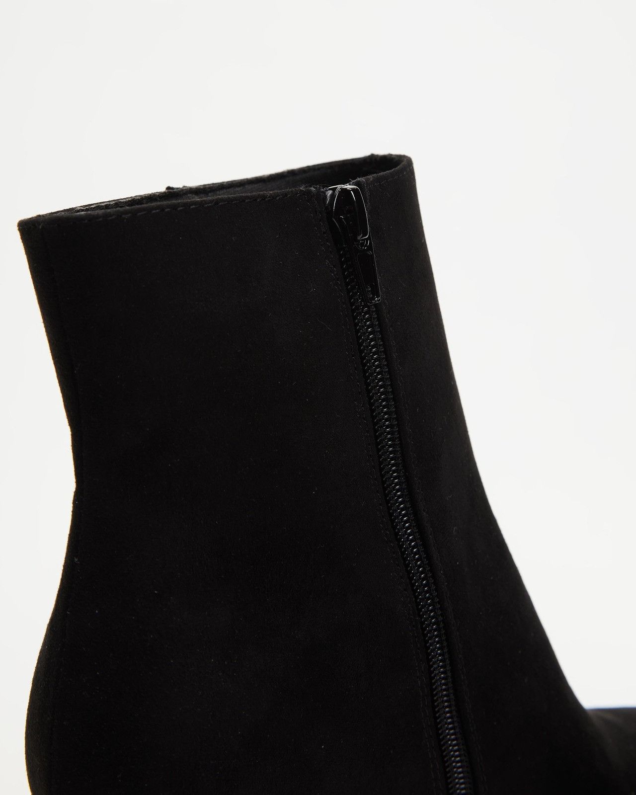 Saint Laurent Paris o1b1hav110125 Loulou Zipped Ankle Boots in Suede in Black Size US 6 / IT 36 - 4 Thumbnail