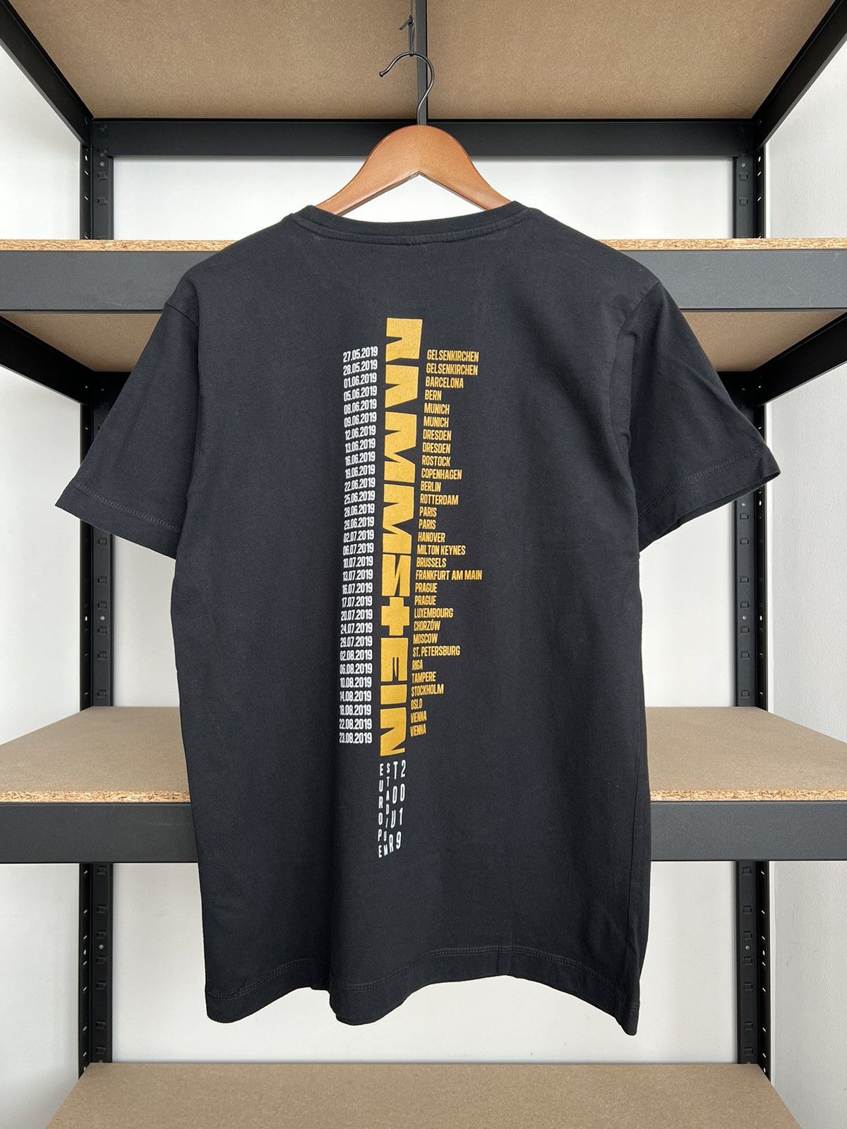Band Tees Vintage 2019 Rammstein Tour Metal Band Black T-shirt Size US M / EU 48-50 / 2 - 2 Thumbnail