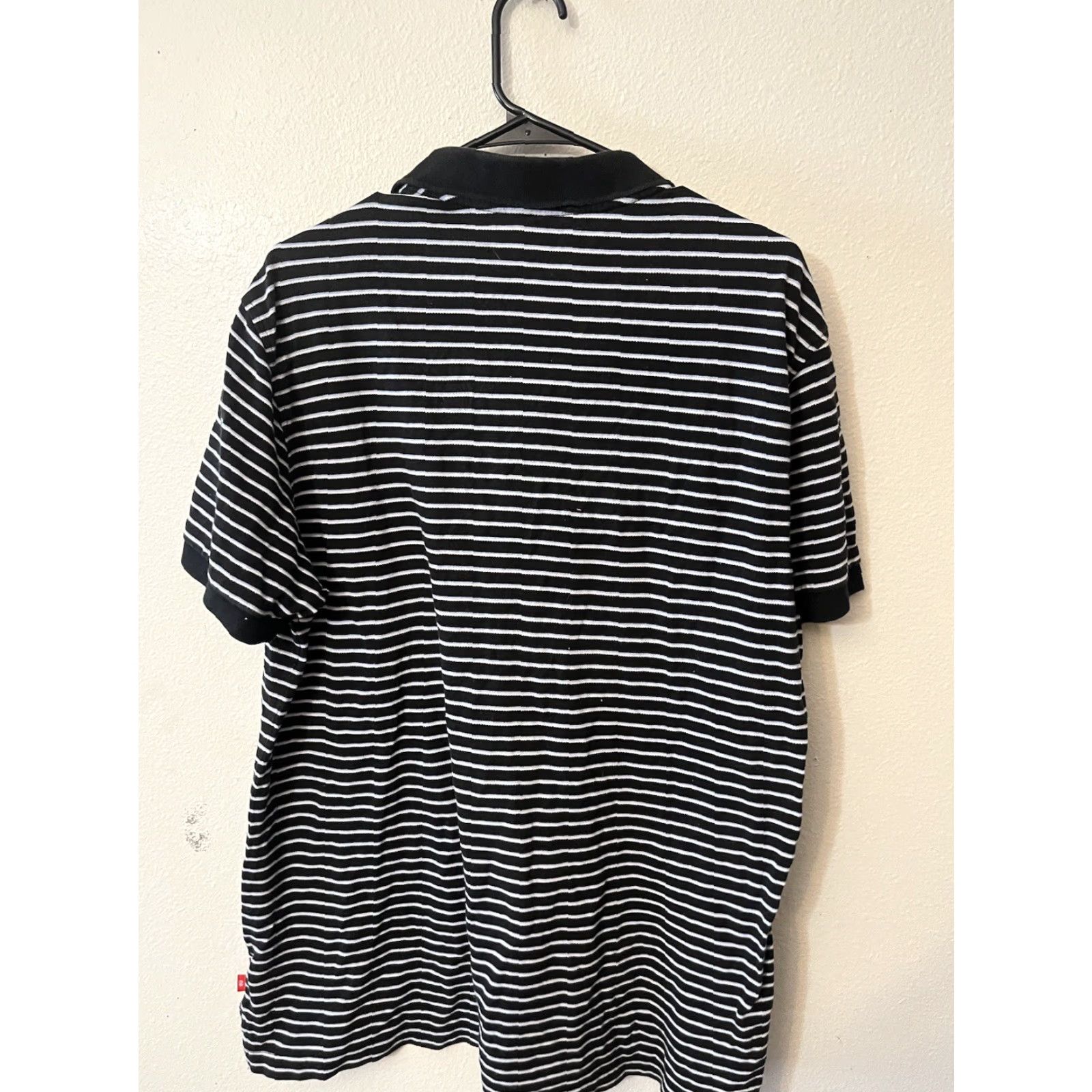 Izod VINTAGE Izod Polo Shirt Mens XL Black Striped Cotton Golf Polo XL Black Mens Size XL Striped Pattern Vintage Golf Shirt Size US XL / EU 56 / 4 - 3 Thumbnail