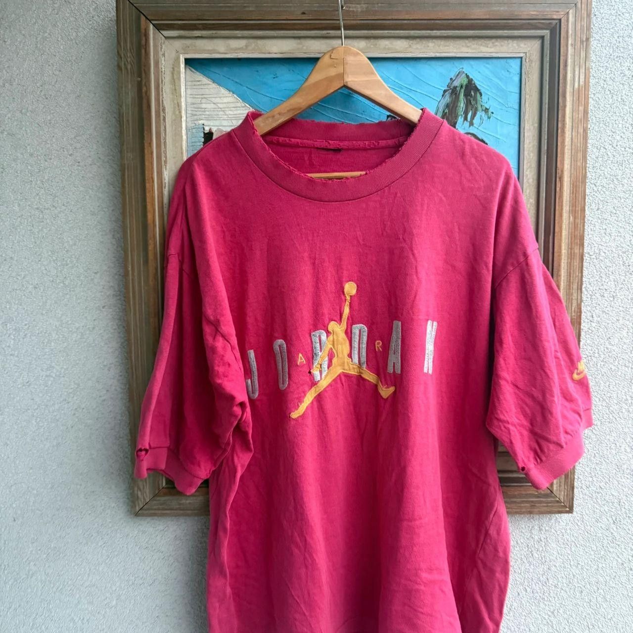 Jordan Brand Jordan Vintage 90s T shirt Tee Pink Embroidered Size US L / EU 52-54 / 3 - 3 Thumbnail