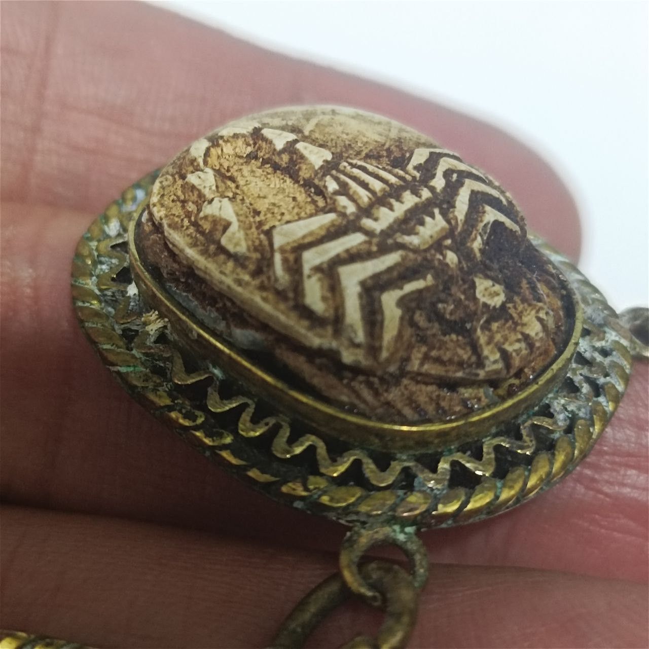 Vintage Rare Vintage Brass Egyptian Scorpion Pendant Collectible Size ONE SIZE - 4 Thumbnail