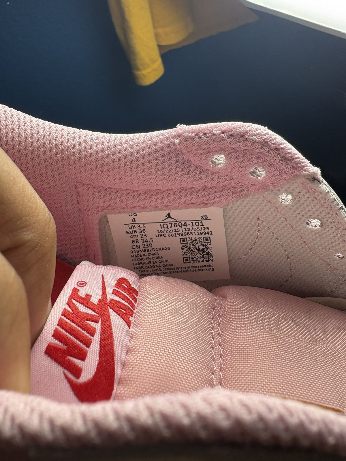 Nike Travis Scott Tropical Pink AJ1 Size US 5.5 / EU 38 - 6 Thumbnail