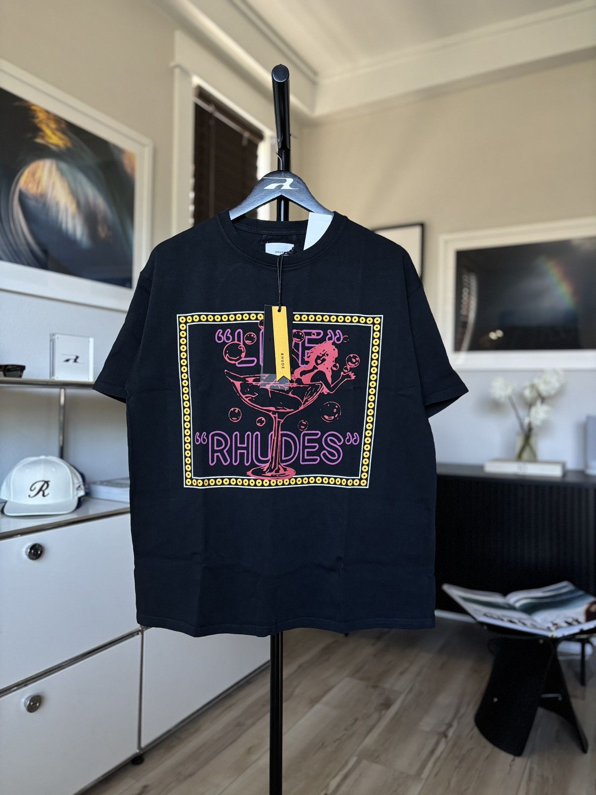 Rhude RHUDE | LIVE NUDES GRAPHIC LOGO TEE Size US L / EU 52-54 / 3 - 2 Thumbnail
