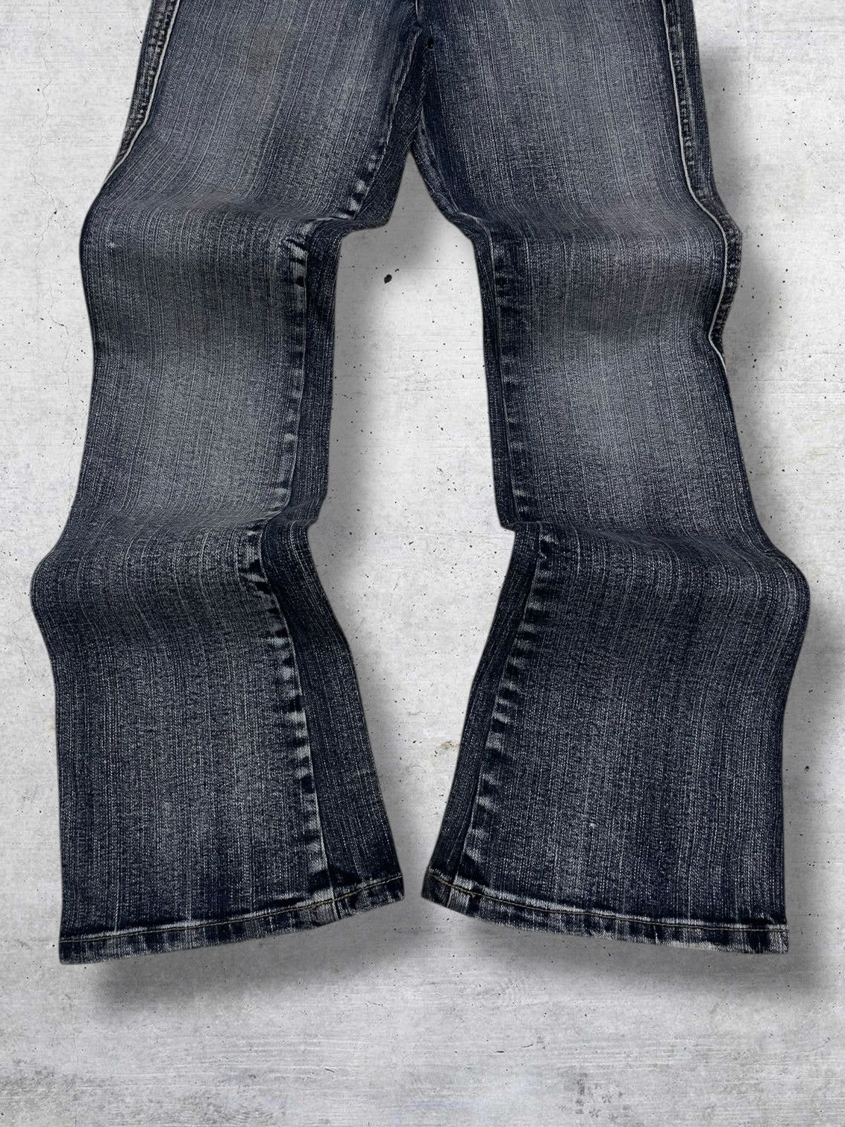 Tornado Mart VINTAGE DAILY TOPIC 1990S JAPAN DESIGNER FLARED RETRO DENIM Size US 28 / EU 44 - 3 Thumbnail