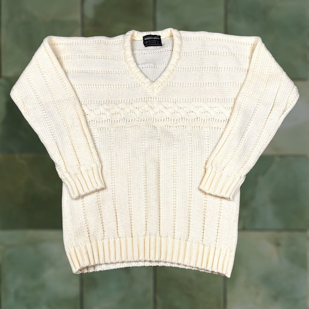 Vintage VINTAGE Robert Bruce Sweater Mens Large V-Neck Pullover Knit 100% Acrylic Beige Long Sleeve 90s Outdoor Style Regular Size US L / EU 52-54 / 3 - 1 Thumbnail