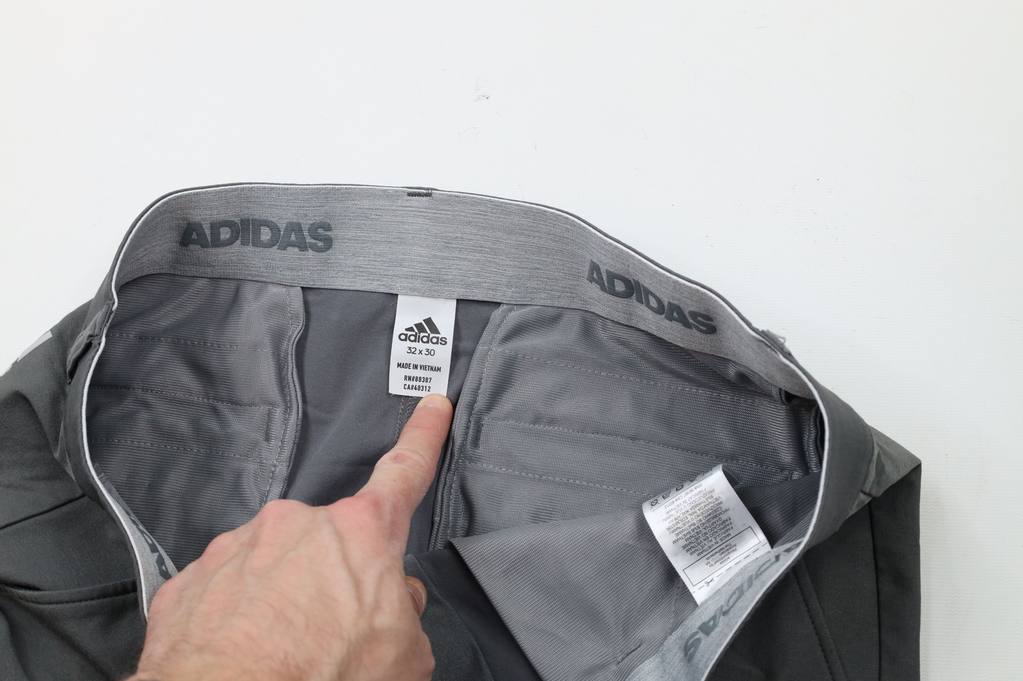 Adidas × Vintage Adidas Golf Out Flat Front Tech Golfing Chino Pants Gray Size US 32 / EU 48 - 6 Thumbnail