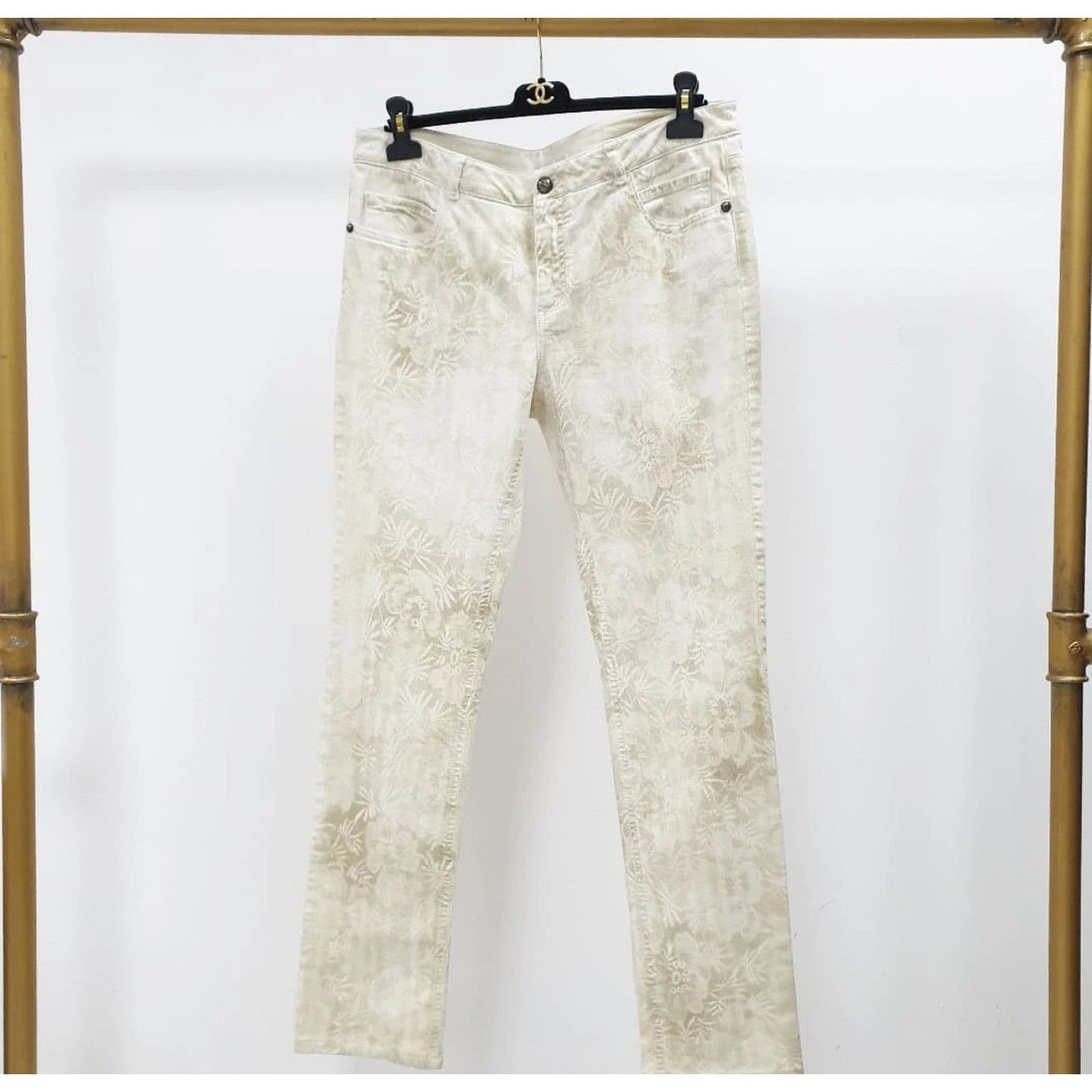 Chanel CHANEL Camélias Print Jeans Sz.44 Size 32" / US 10 / IT 46 - 1 Thumbnail