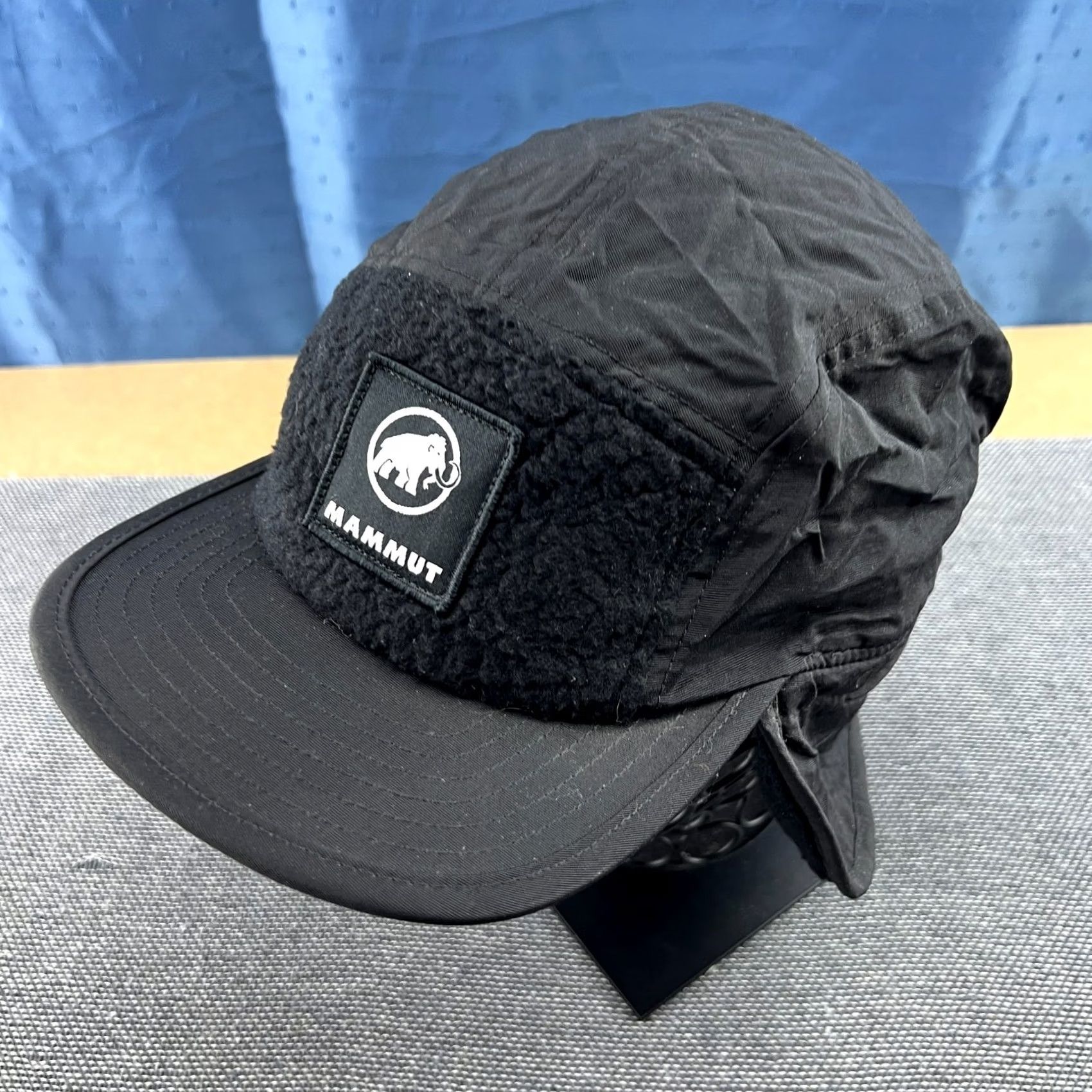 Mammut VINTAGE MAMMUT Fleece Cap Hat Size L-XL Black Ear Flap Trekking Hiking Brim Winter Run Size US XL / EU 56 / 4 - 2 Thumbnail