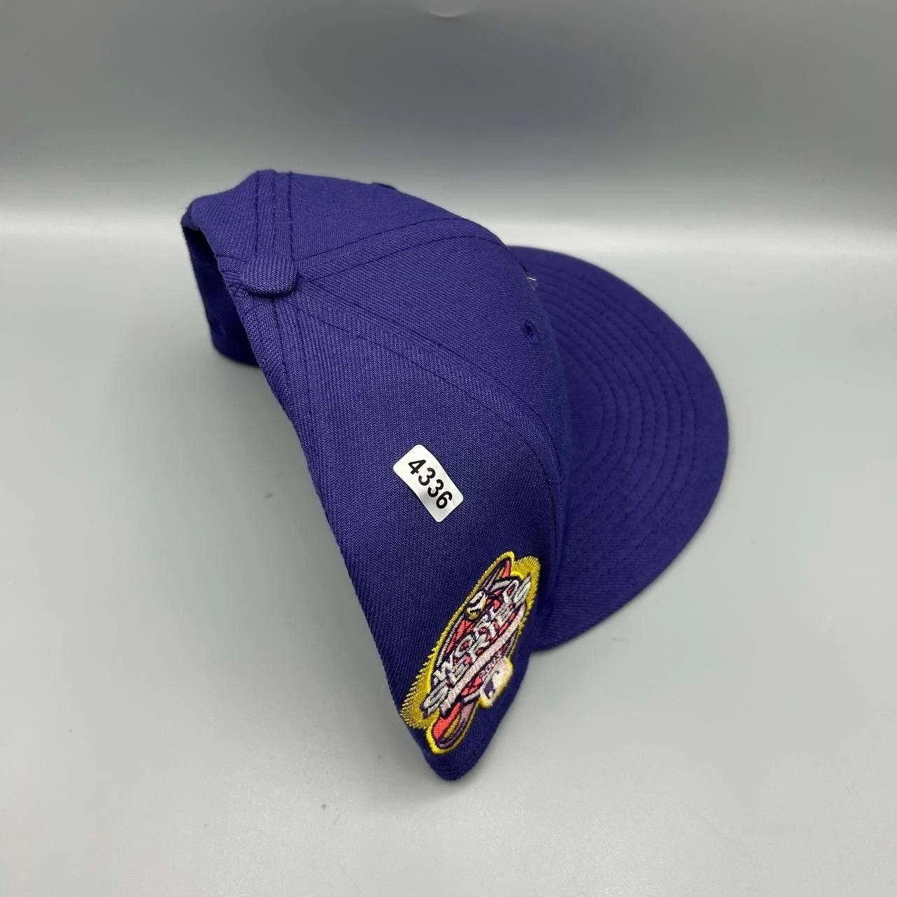 New Era Florida Marlins Hat Men 7 1/4 Purple Embroidered MLB Fitted Size ONE SIZE - 10 Thumbnail