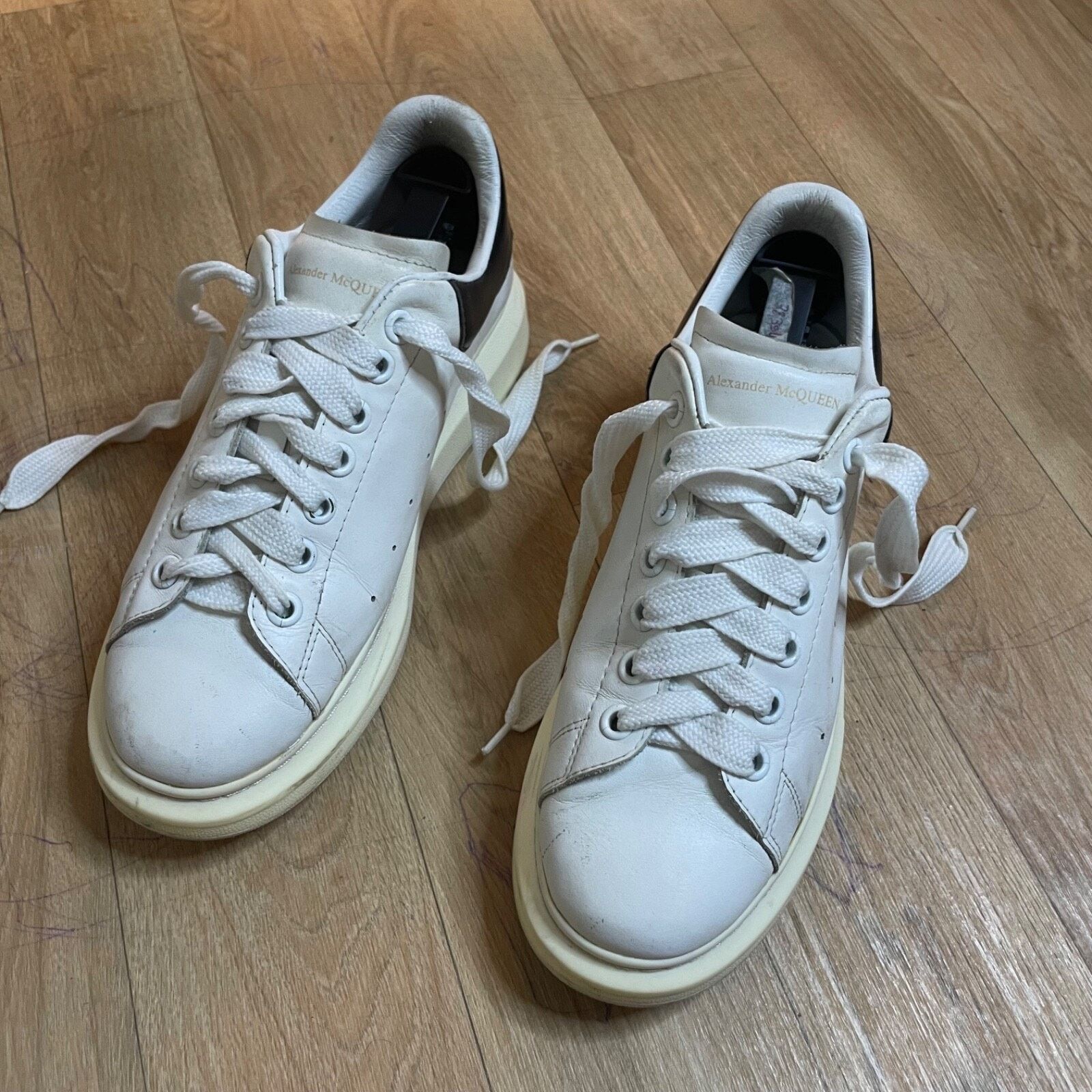Alexander McQueen Alexander Mcqueen Oversized sneakers Leather LOW top White Size US 8 / EU 41 - 3 Thumbnail