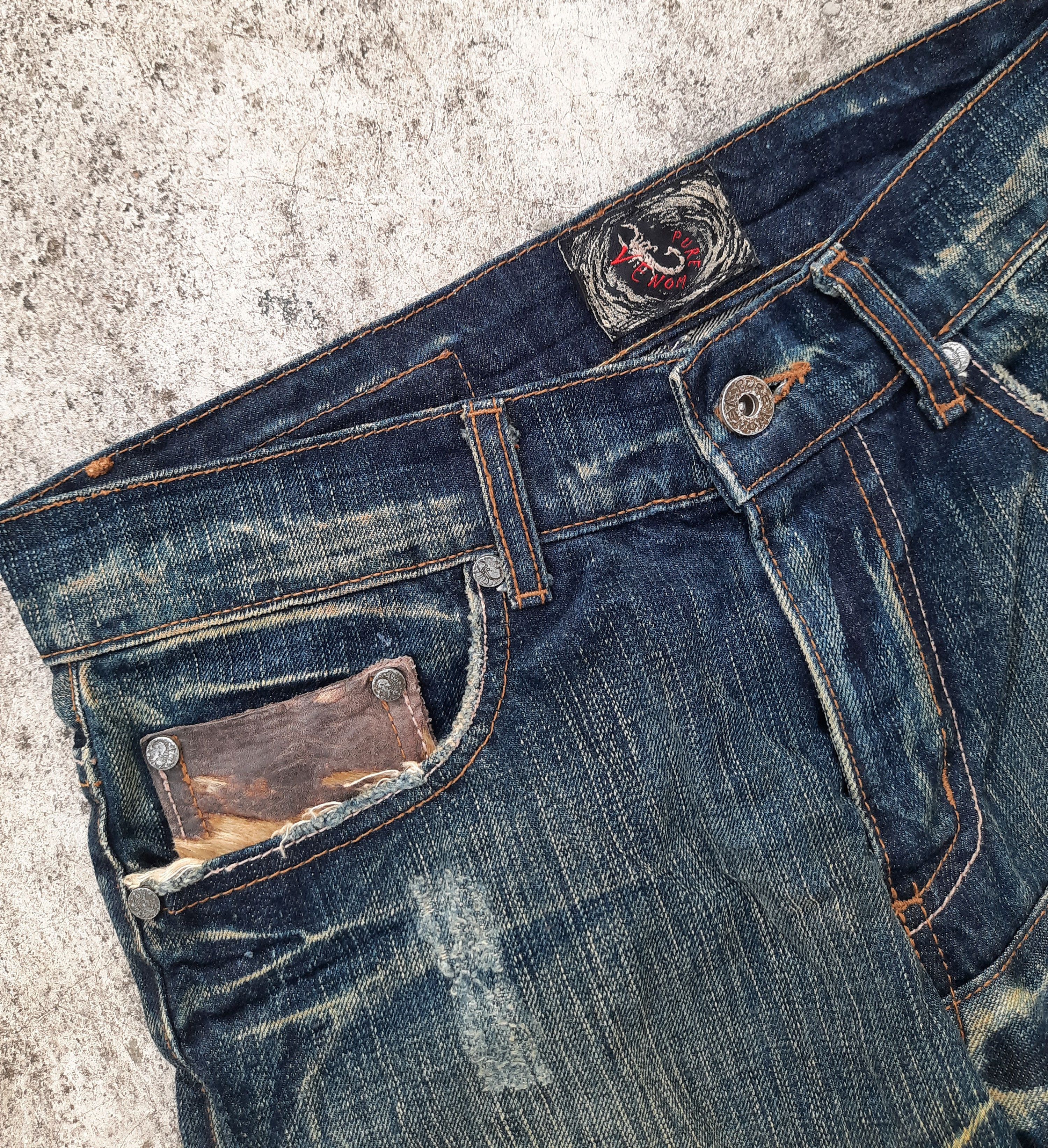 If Six Was Nine × Isamu Katayama Backlash Pure Venom Horsehide Patch Flare Jeans Size US 31 - 3 Thumbnail