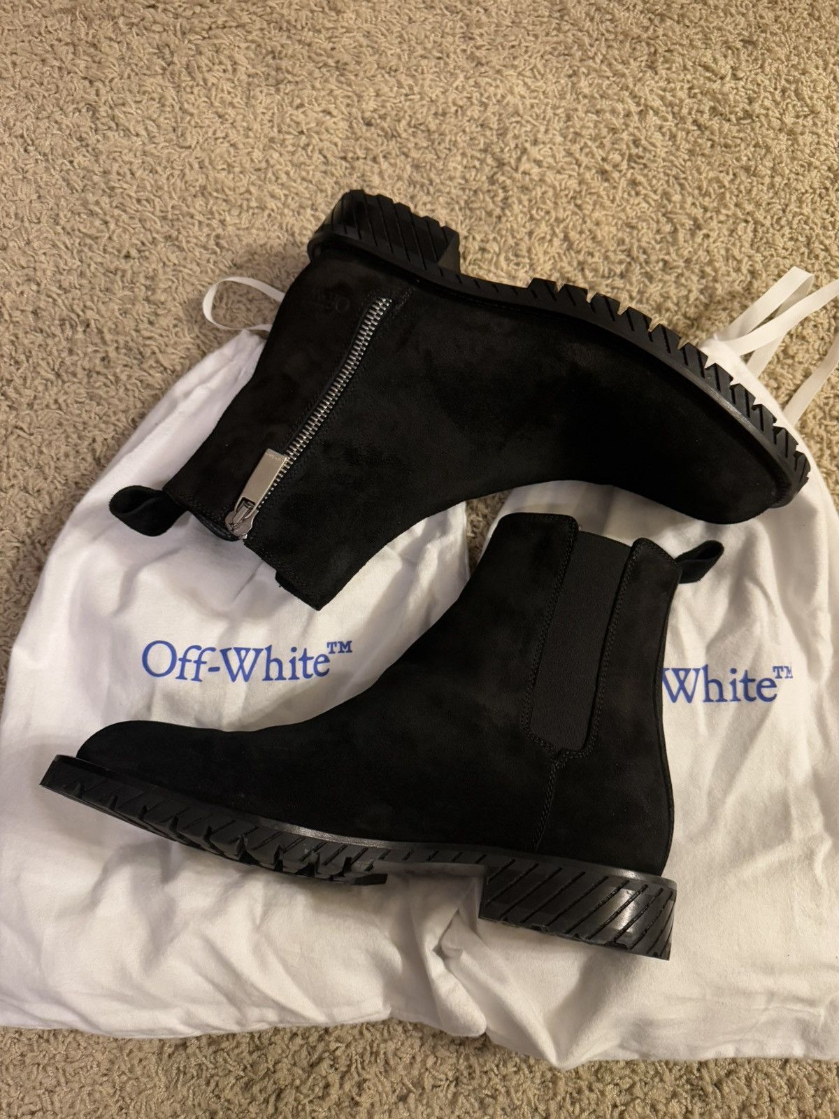 Off-White Round-toe suede ankle boots Size US 8 / EU 41 - 1 Thumbnail