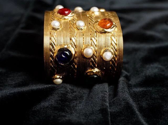 Chanel Chanel 1988-89 FW Rare Glass Bangle Size ONE SIZE - 6 Thumbnail