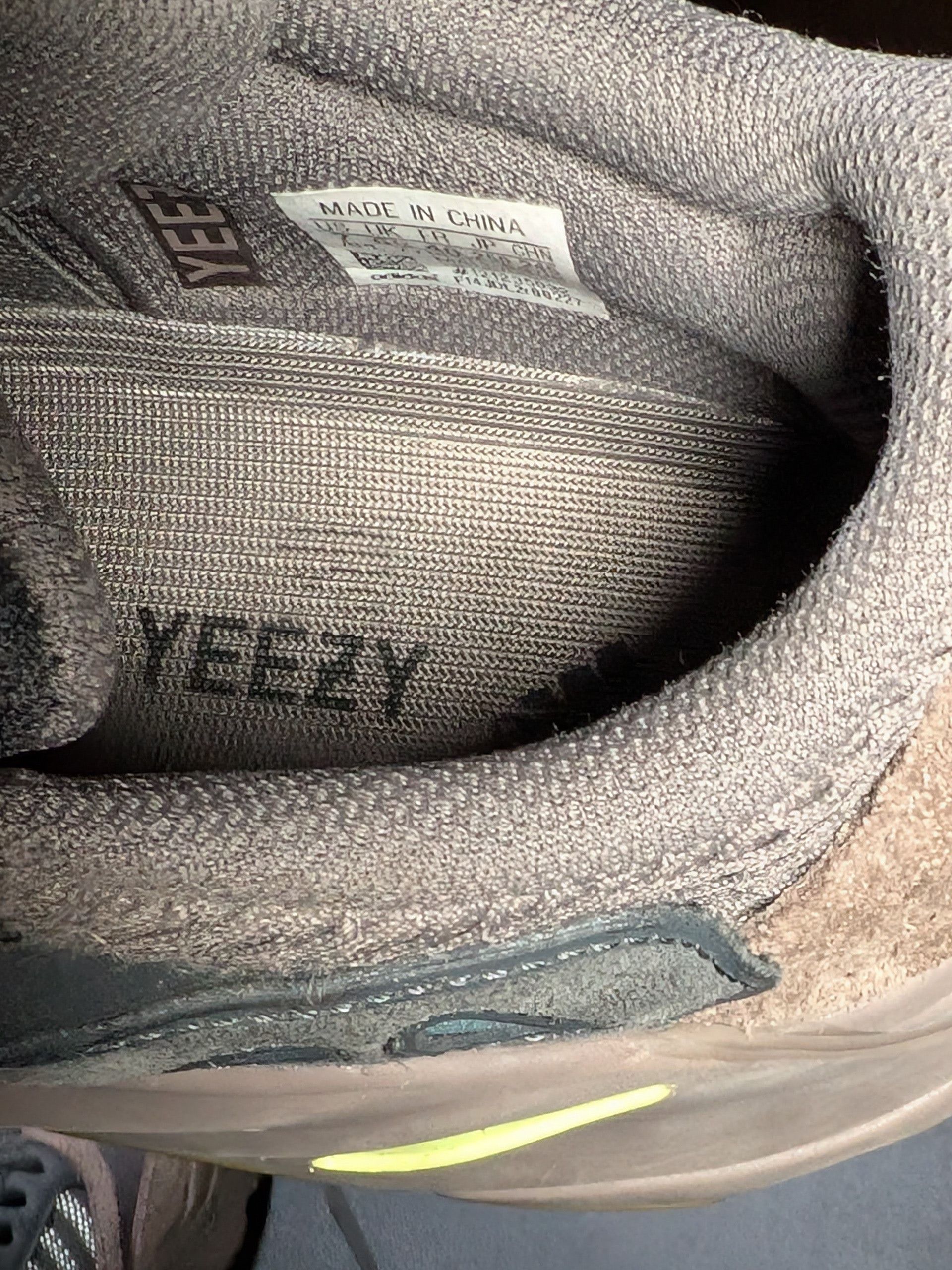Yeezy Adidas Yeezy Boost 700 Mauve V1 Size US 7 / EU 40 - 3 Thumbnail