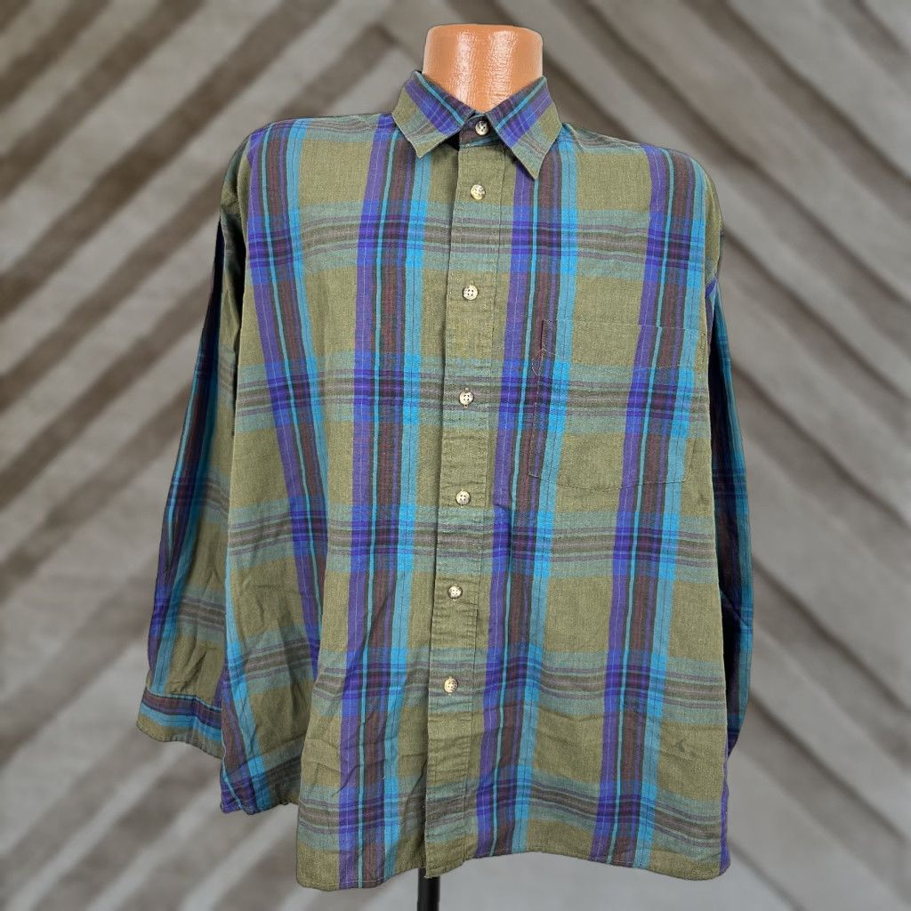 Van Heusen VINTAGE Van Heusen Shirt Men XL Olive Plaid 90s Casual Lightweight Button-Down Collar-Down Size US XL / EU 56 / 4 - 1 Thumbnail