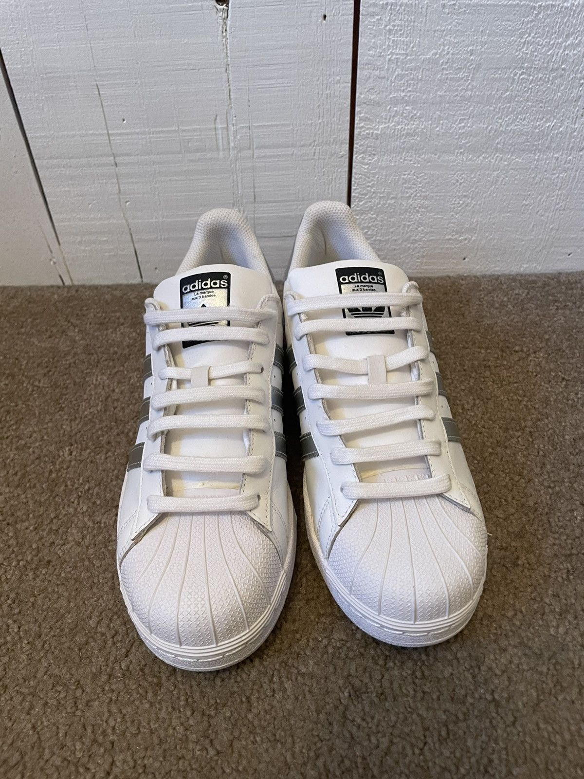 Adidas Adidas Superstars Size US 11 / EU 44 - 2 Thumbnail