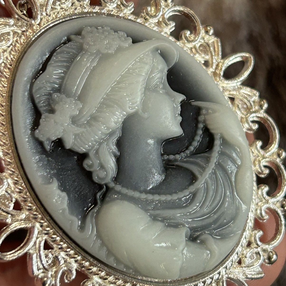 Handmade Handcrafted charcoal opalescent Victorian lady necklace Size ONE SIZE - 9 Thumbnail