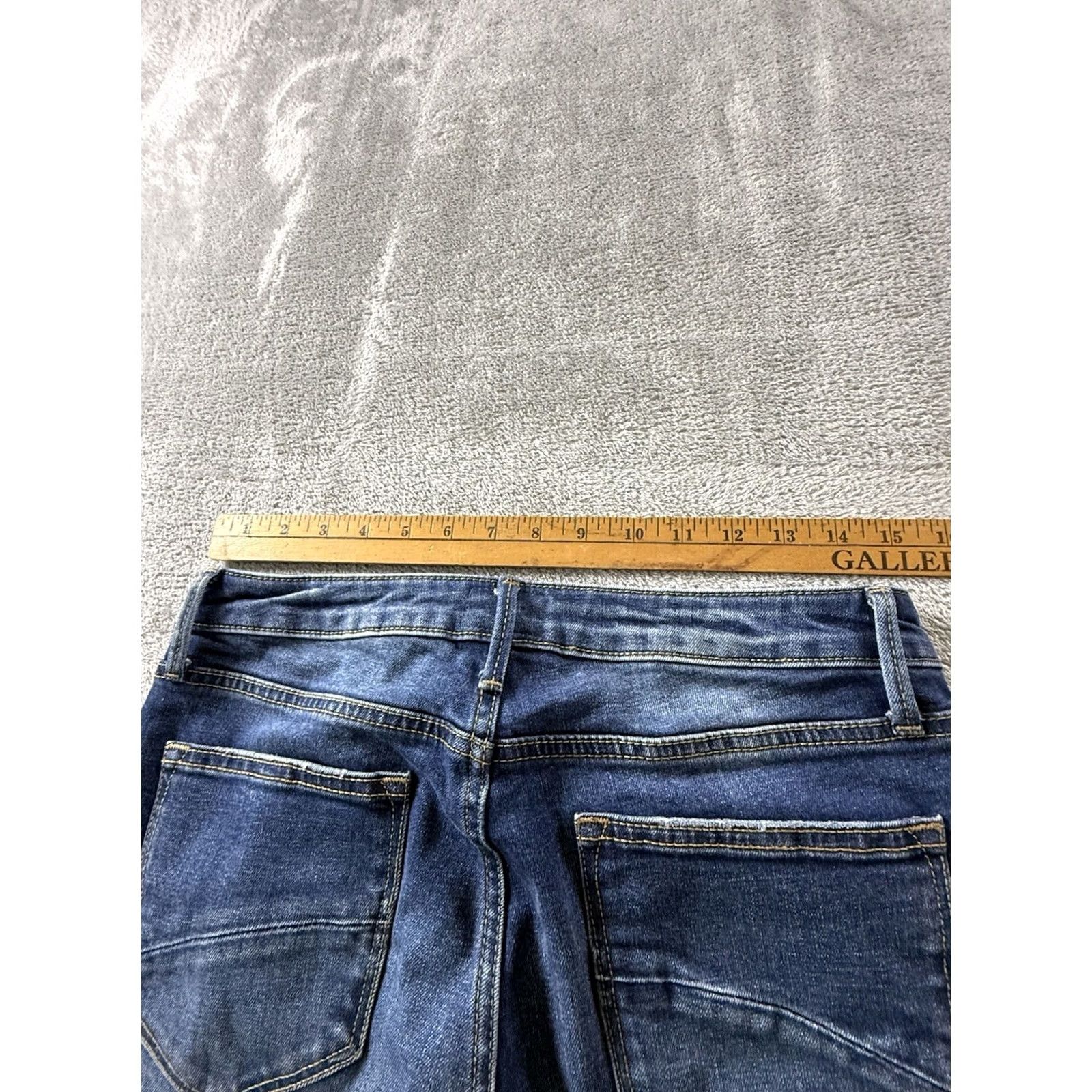 Vintage Driftwood Women's Jean 28 High Rise Distressed Flower Classic Hippie Boho Blue Cotton Blend Denim Size 28" / US 6 / IT 42 - 7 Thumbnail