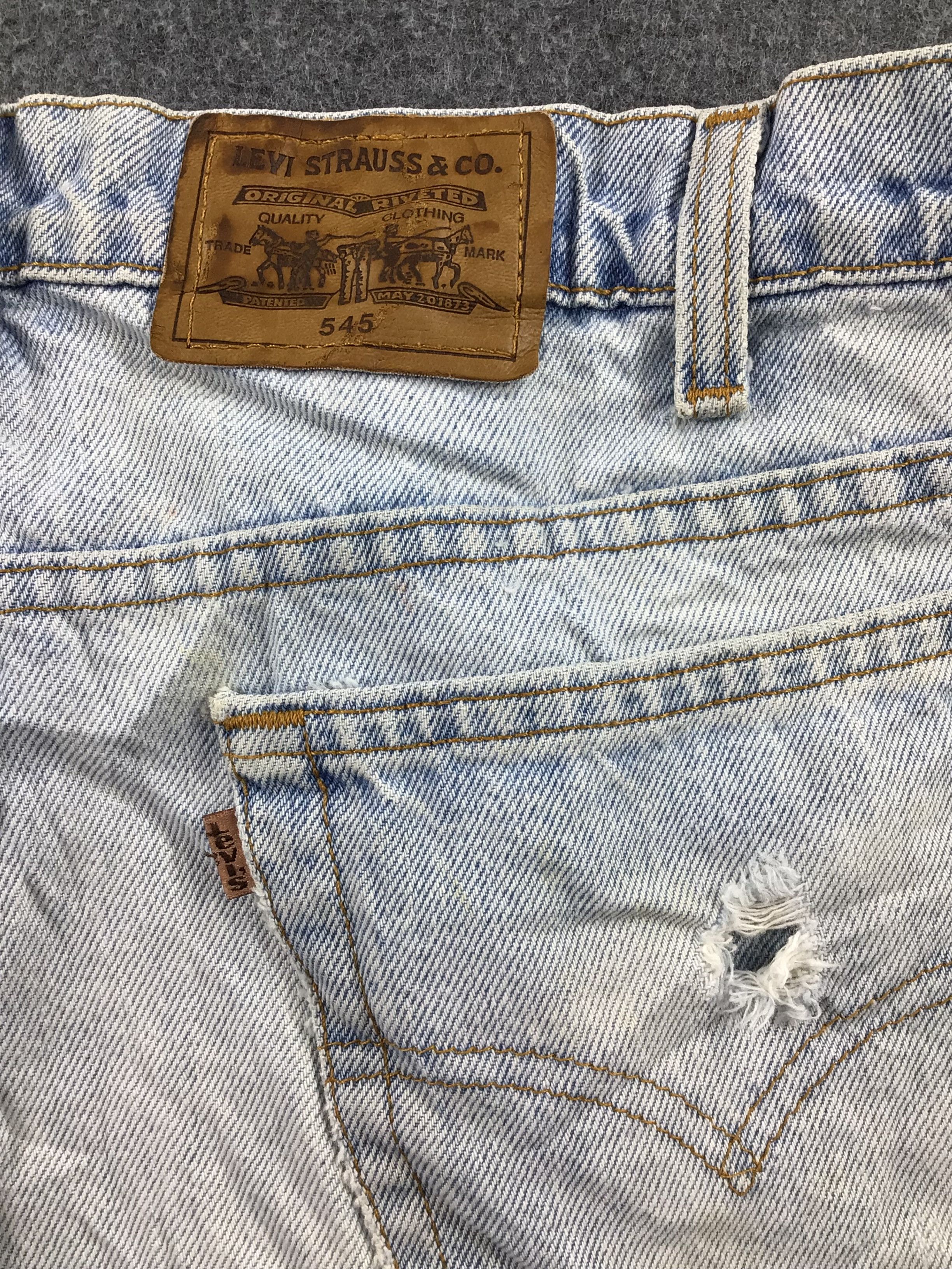 Levi's Vintage Levi's Jeans 545 Loose Fit Light Wash Denim KJ279 Size US 37 - 5 Thumbnail