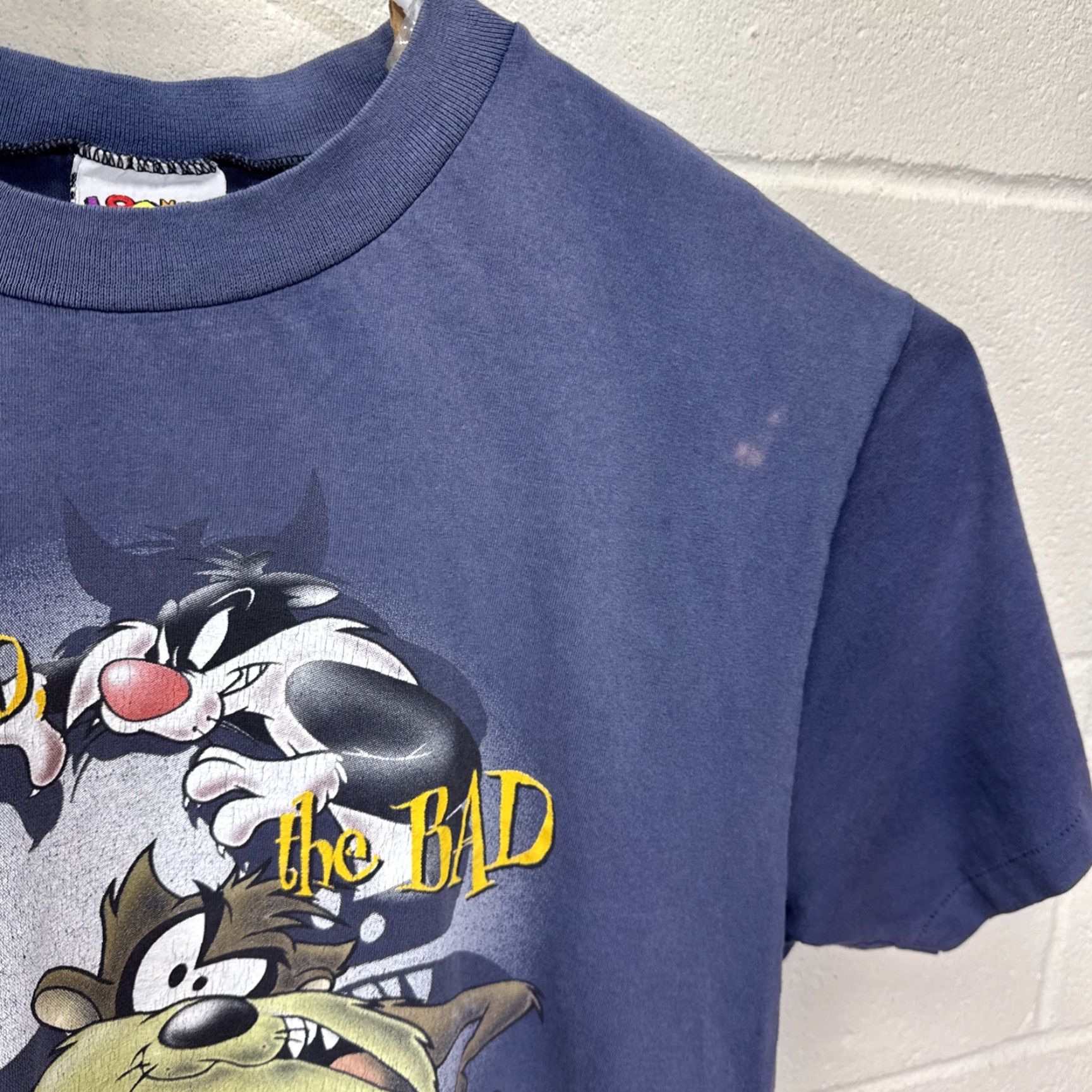 Vintage VINTAGE Looney Tunes T-Shirt 90s Long Sleeve Crew Neck Blue Large Tasmanian Devil Sylvester Tweety Mens Size US L / EU 52-54 / 3 - 7 Thumbnail