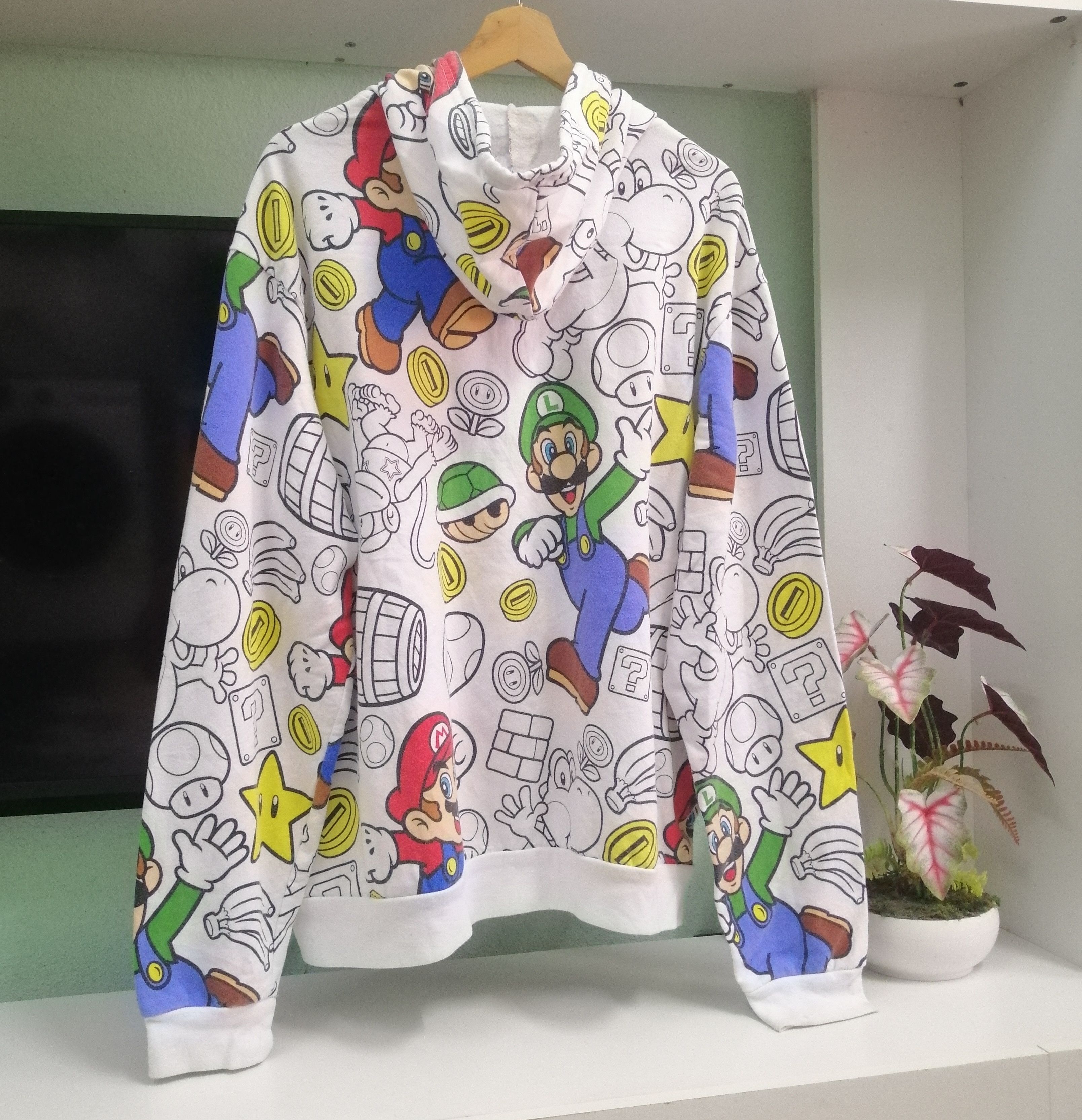 Nintendo Super Mario Bros Full Printed Hoodie Zipper Jacket Size US L / EU 52-54 / 3 - 6 Thumbnail