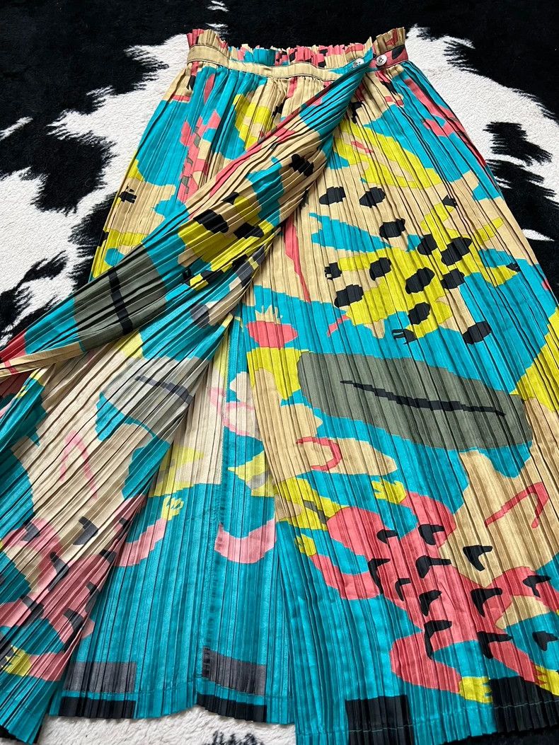 Issey Miyake Issey Miyake size:M Crawling bio-printed skirt Size 42" / US 20 - 4 Thumbnail