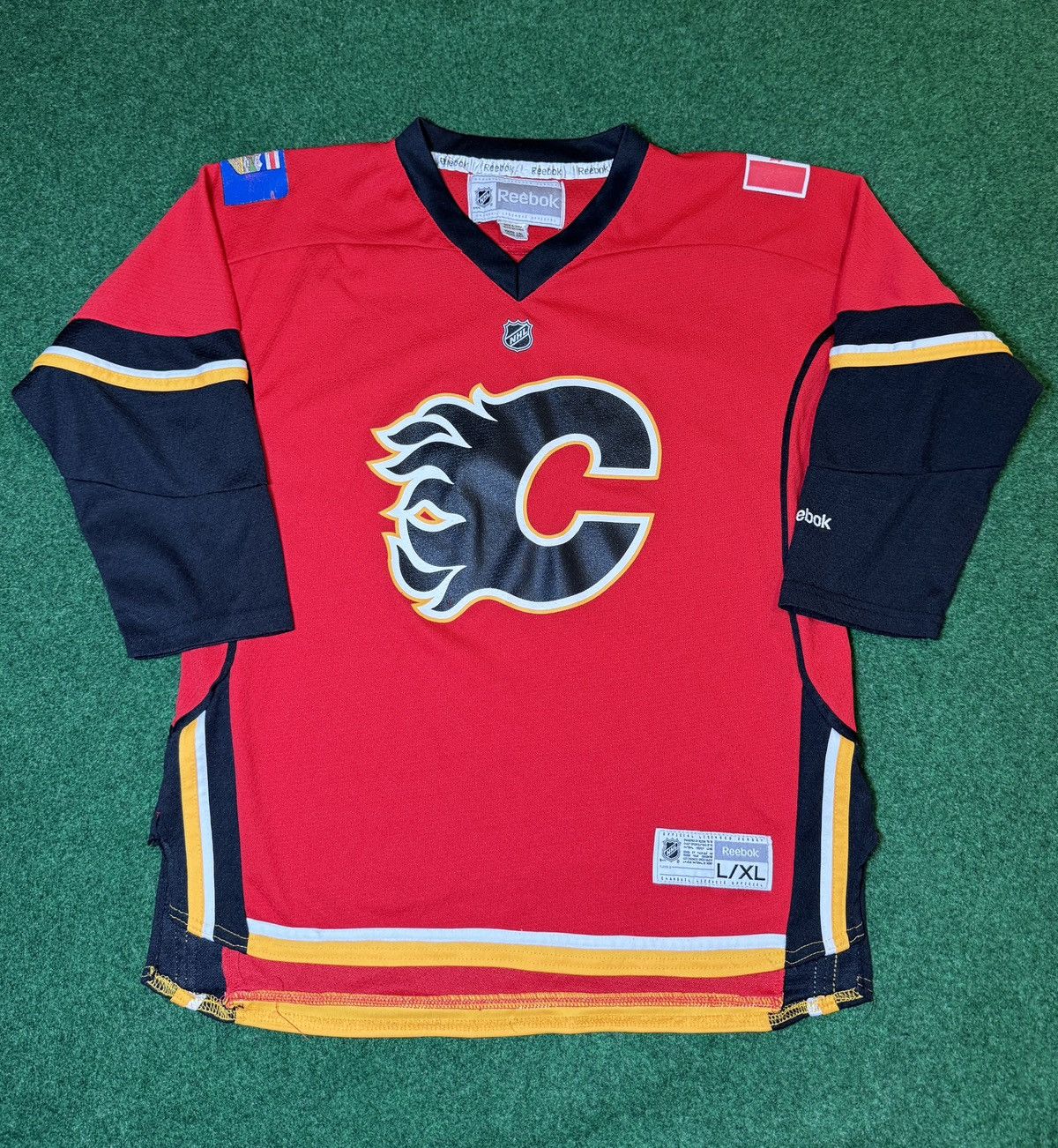 NHL × Reebok × Vintage Calgary Flames Reebok NHL Small Red Hockey Jersey Size US S / EU 44-46 / 1 - 1 Thumbnail