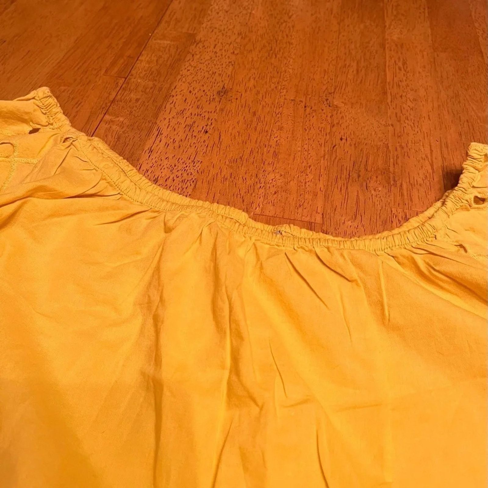 The Unbranded Brand A new day peasant style blouse, size medium. Size M / US 6-8 / IT 42-44 - 2 Thumbnail