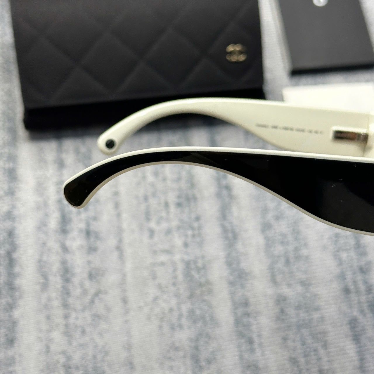 Chanel CHANEL 0CH6056 165653 SUNGLASSES Size ONE SIZE - 9 Thumbnail