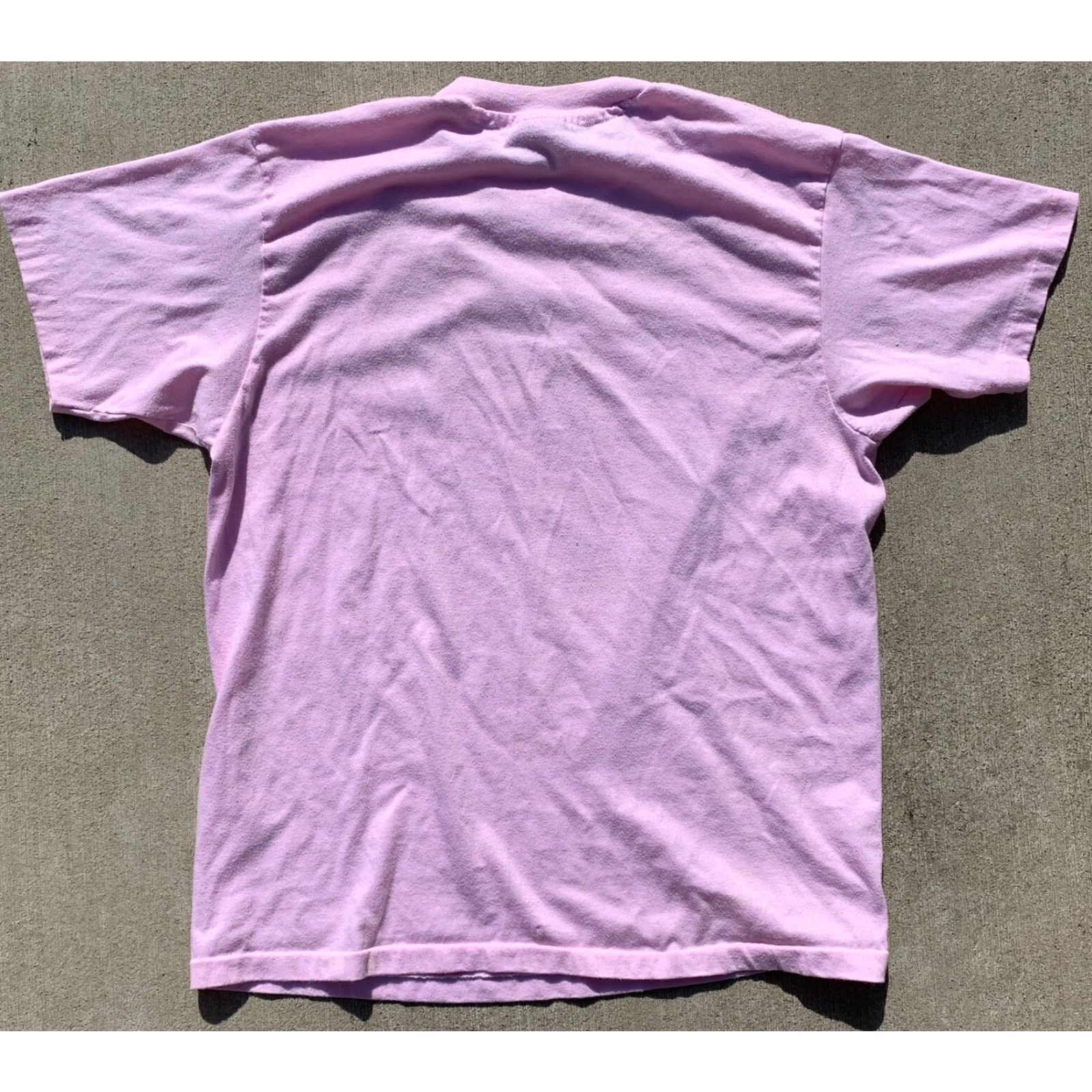 Hanes VINTAGE Hanes T-Shirt Bowl 1989 North Dakota Bismarck Mandan 80s Bowling Graphic Single Stitch Pink L Mens Men Size US L / EU 52-54 / 3 - 7 Thumbnail