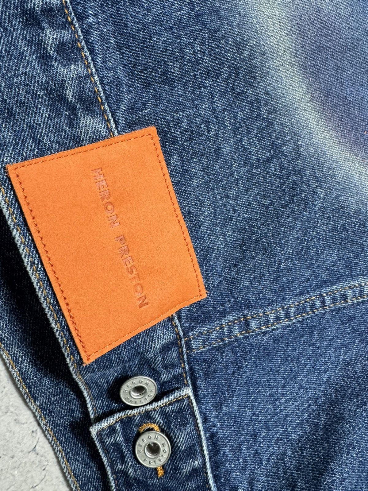 Heron Preston Heron Preston Big Logo Denim Bomber Jacket Size M Luxury Size US M / EU 48-50 / 2 - 14 Thumbnail