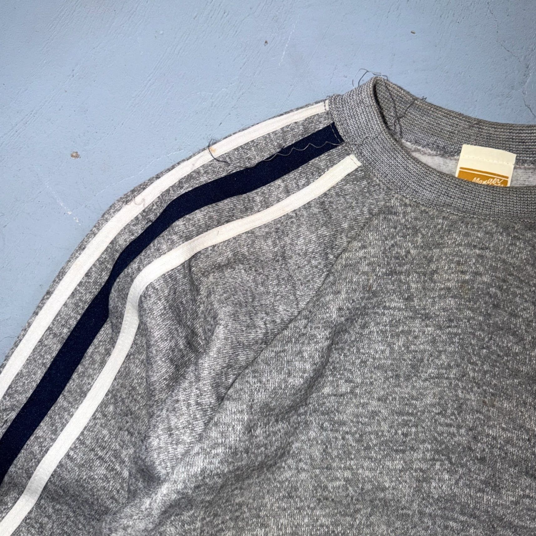 Vintage VINTAGE 1980s Challenge Sweatshirt Crewneck Gray Raglan Medium Men 90s Graphic Print All Seasons Striped Jumper Size US M / EU 48-50 / 2 - 2 Thumbnail