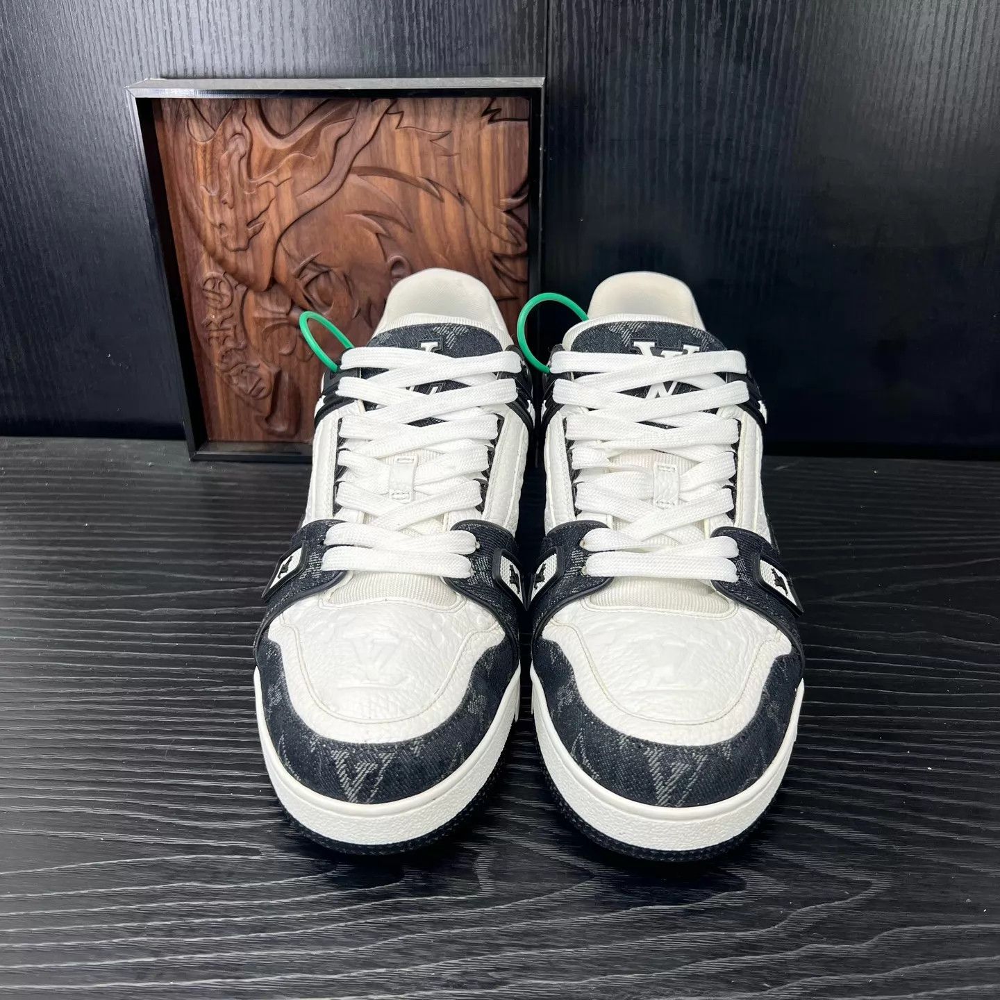 Louis Vuitton LV Trainer Black White Denim Sneaker UK9.5 US LN Size US 10.5 / EU 43-44 - 5 Thumbnail