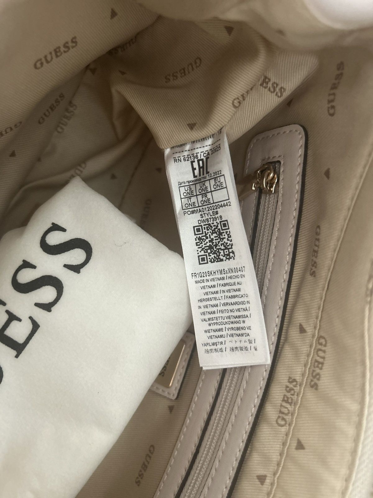 Guess GUESS X BANKSY BRANDALISED TOP ZIP SHOULDER/HANDBAG Size ONE SIZE - 6 Thumbnail