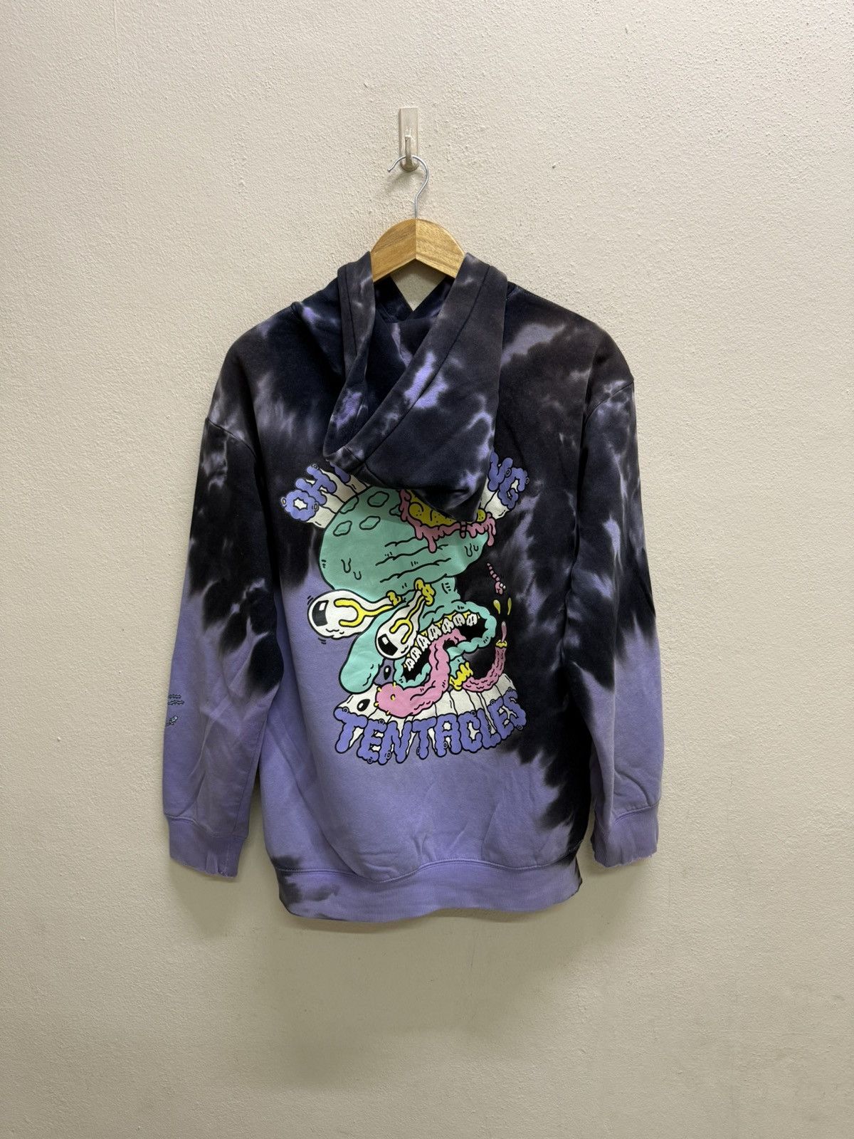 H&M H&M X Sponge Bob Tie Dye Pullover Sweater Hoodie Size US M / EU 48-50 / 2 - 22 Thumbnail