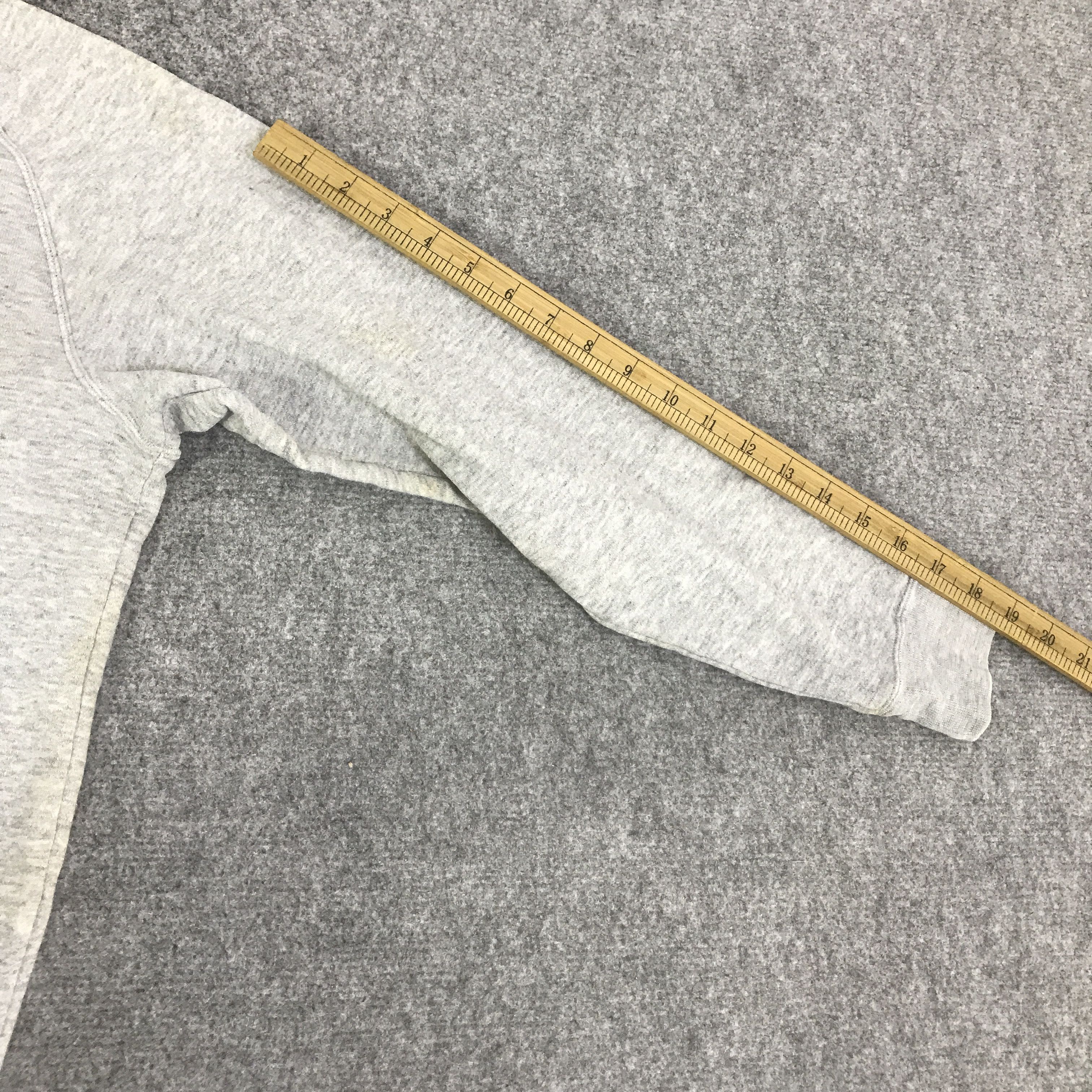 Japanese Brand VTG ASICS RUGBY FOOTBALL WEAR SWEATSHIRT K126B18 Size US L / EU 52-54 / 3 - 6 Thumbnail