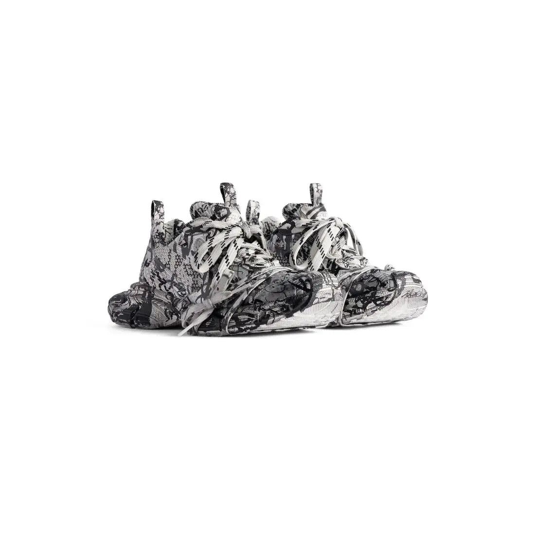 Balenciaga o1bcso1str0426 3XL Extreme Graffiti Sneakers in Black/White Size US 10 / IT 40 - 2 Thumbnail