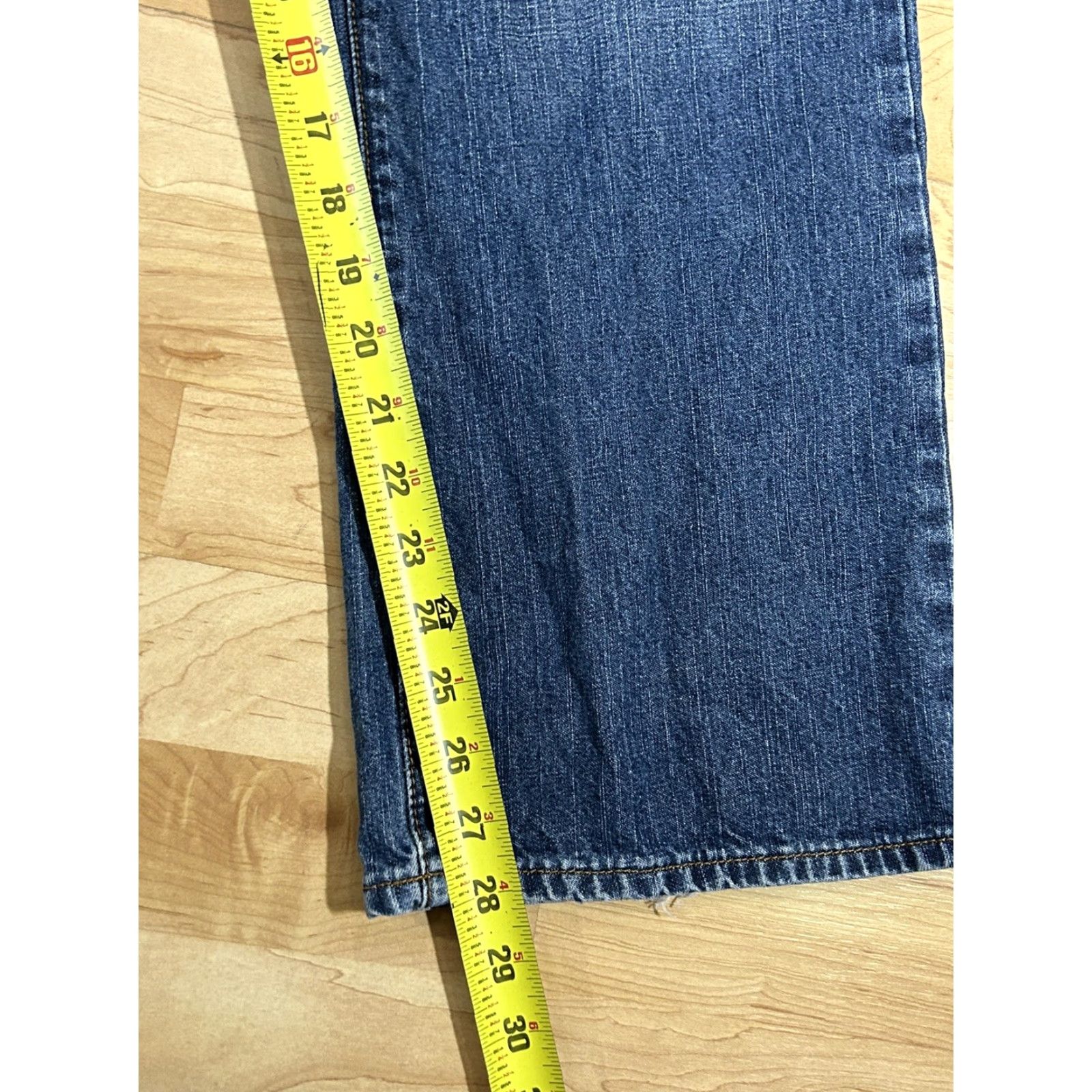 Lucky Brand Mens Lucky Brand Jeans Classic Fit Short Length Size 32 Blue Cotton Denim 5-Pocket Inseam 28 Size US 32 / EU 48 - 3 Thumbnail