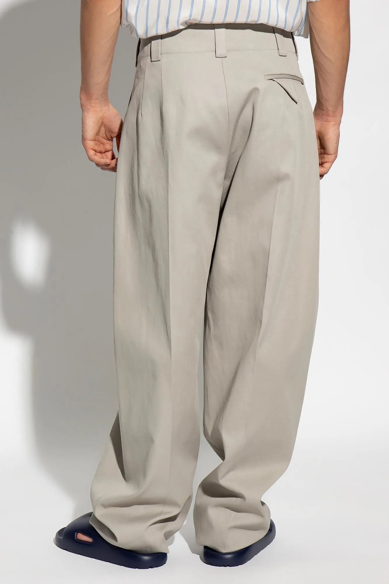 Bottega Veneta o1s1rm0725 Cotton Twill Pleated Pants in Beige Size US 30 / EU 46 - 2 Thumbnail