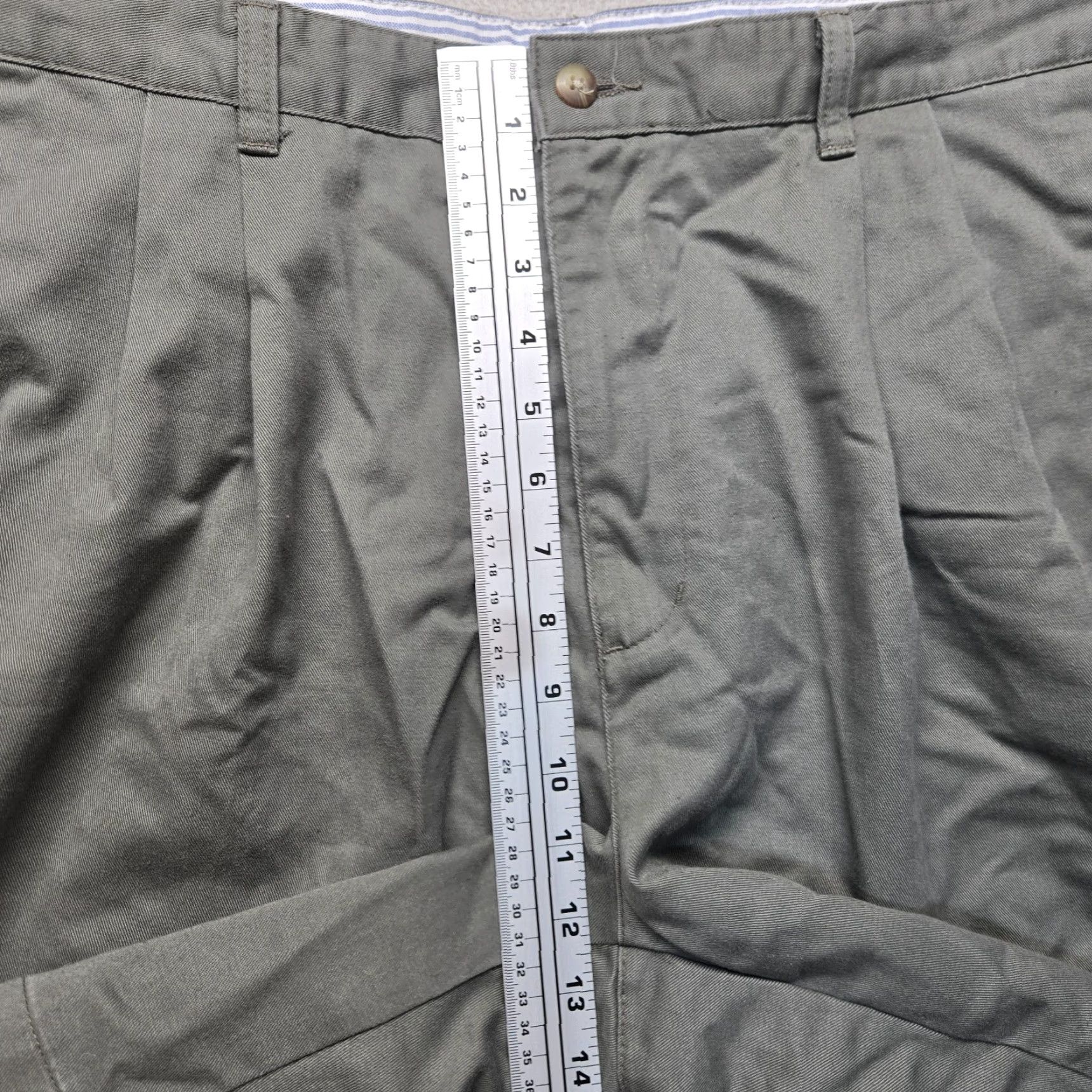 Vintage Vintage Ivy Crew Men's Gray Flat Front Cotton Casual Shorts Size 36 Size US 36 / EU 52 - 7 Thumbnail