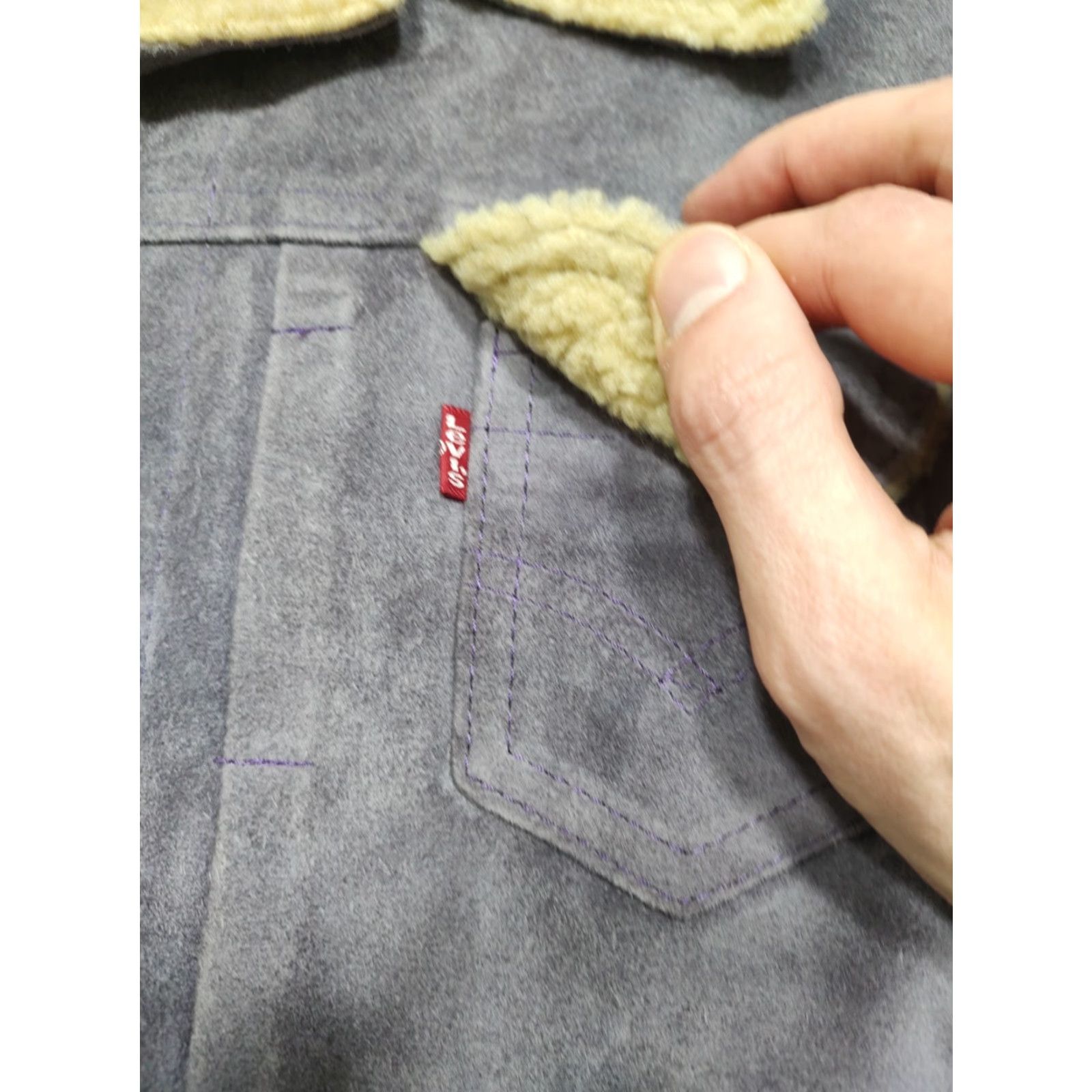 Levi's VINTAGE Levi's Trucker Jacket Suede Purple Womens Juniors M Medium Purple Suede Fur Trim 80s 90s Southwestern Western Casual Mens Womens Girls? Size M / US 6-8 / IT 42-44 - 4 Thumbnail
