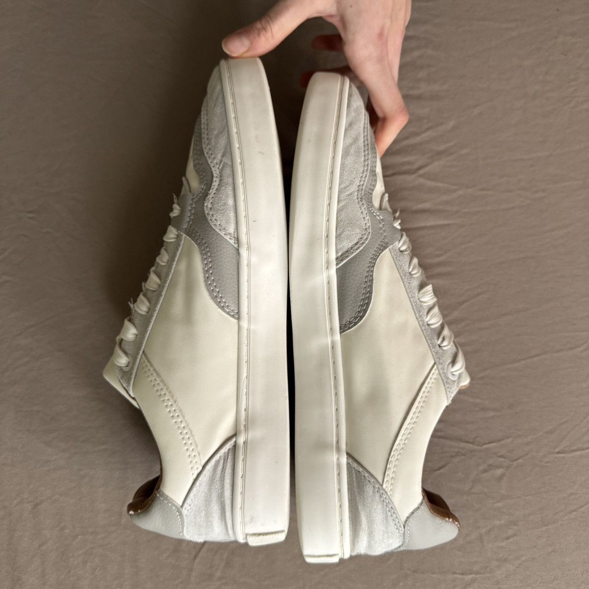 H&M × Vintage H&M Classic Sneakers Size US 9 / EU 42 - 2 Thumbnail