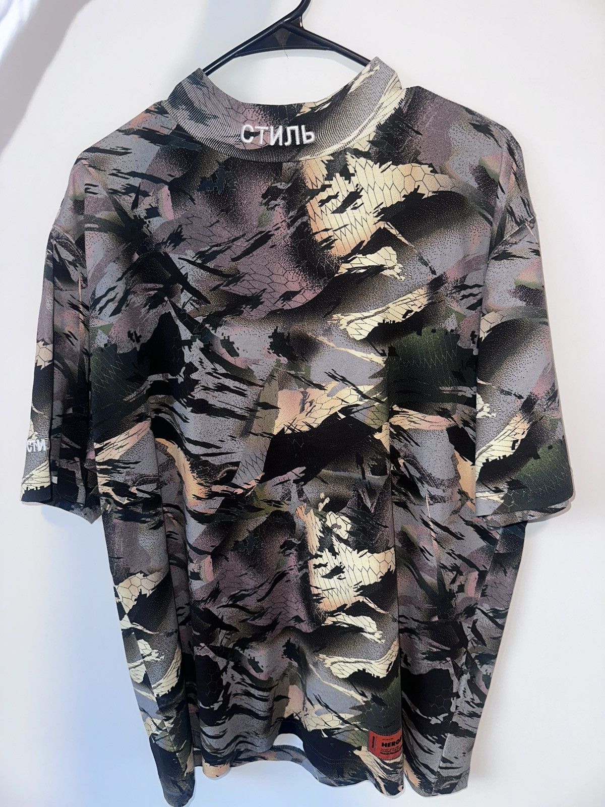 Heron Preston Heron Preston Camouflage Graphic Tee Size US M / EU 48-50 / 2 - 1 Thumbnail