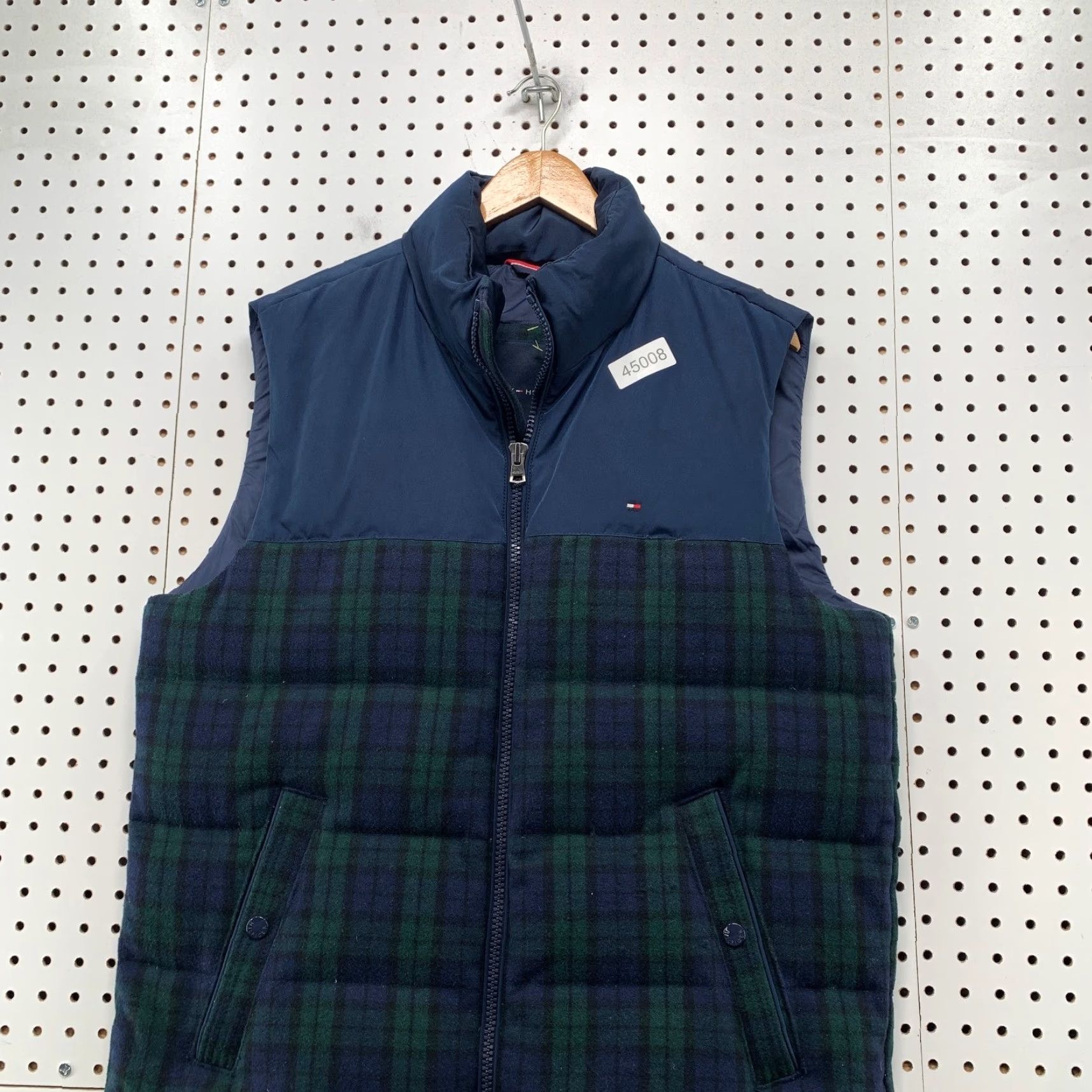 Tommy Hilfiger VINTAGE Tommy Hilfiger Wool Down Vest Mens Large Green Tartan Plaid Sleeveless Size US L / EU 52-54 / 3 - 2 Thumbnail