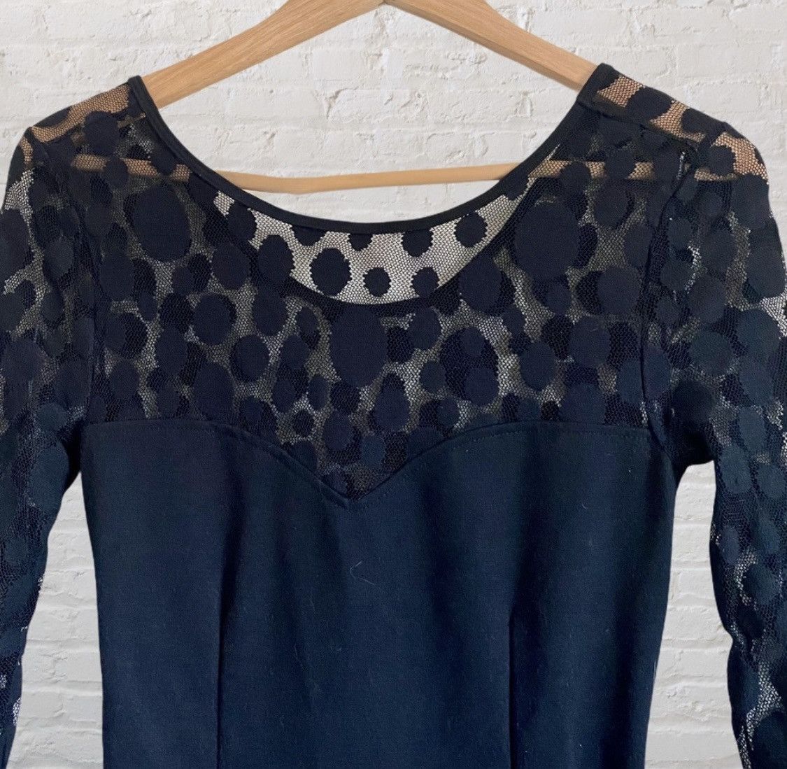Forever 21 FOREVER 21 SHEER POLK A DOT CUTOUT COCKTAIL DRESS Size S / US 4 / IT 40 - 4 Thumbnail