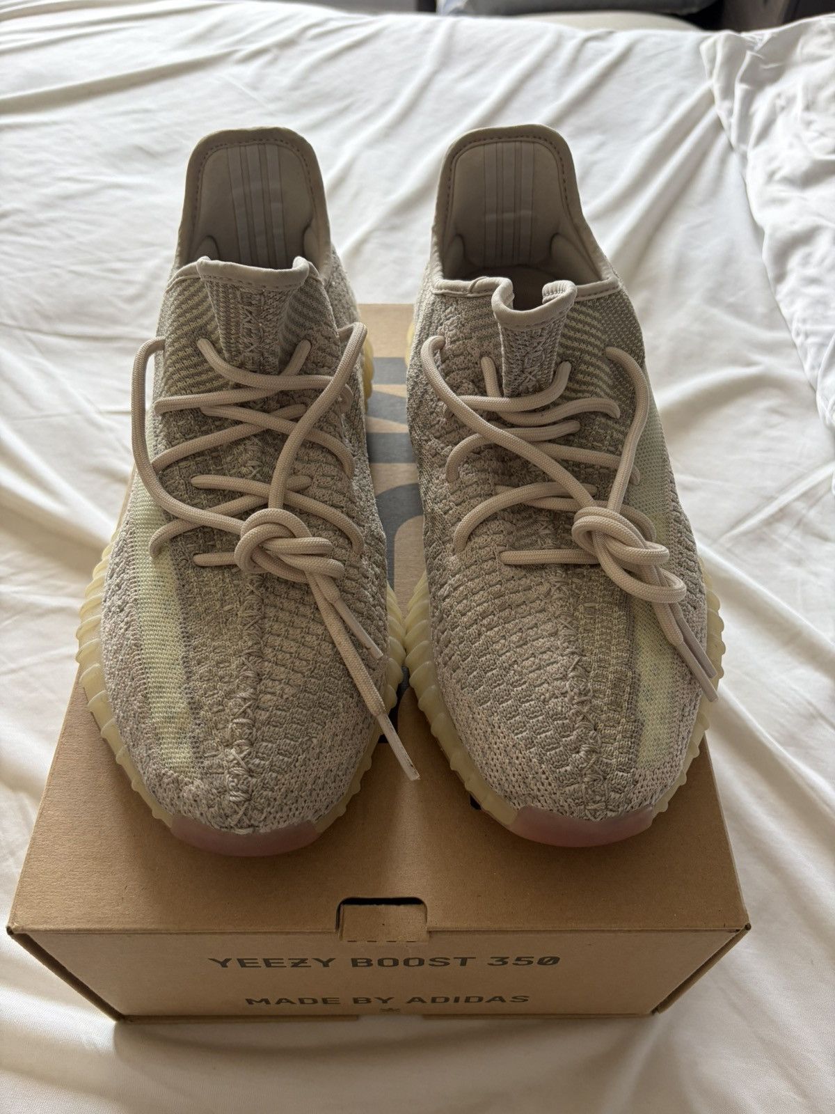 Adidas YEEZY BOOST 350 Citrin Non-reflective Size US 10 / EU 43 - 1 Thumbnail