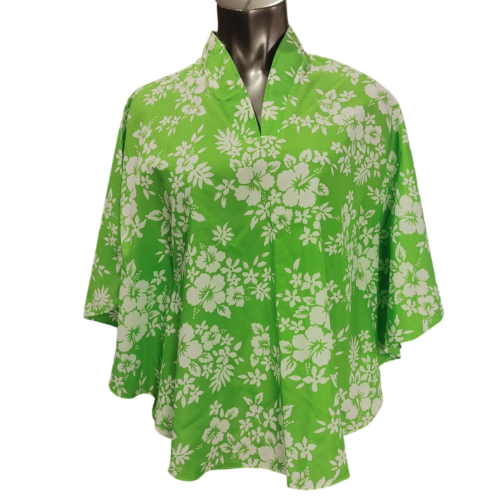 Other Resort Line Hawaii OS Green Palm Leaf Butterfly Sleeve Blous Size ONE SIZE - 1 Thumbnail