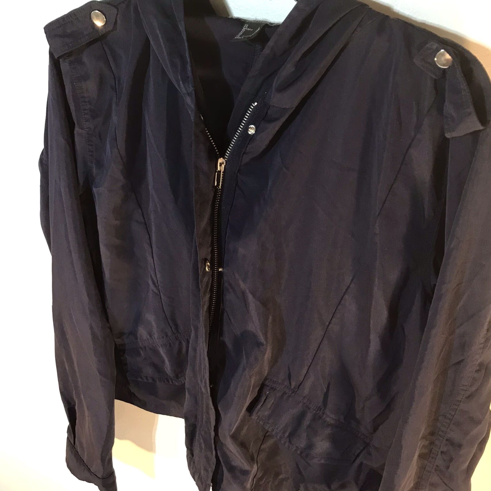 Forever 21 VINTAGE Forever 21 Navy Cropped Lightweight Full Zip Jacket Women’s Size L Spring Fall Winter Modern Style Size L / US 10 / IT 46 - 2 Thumbnail