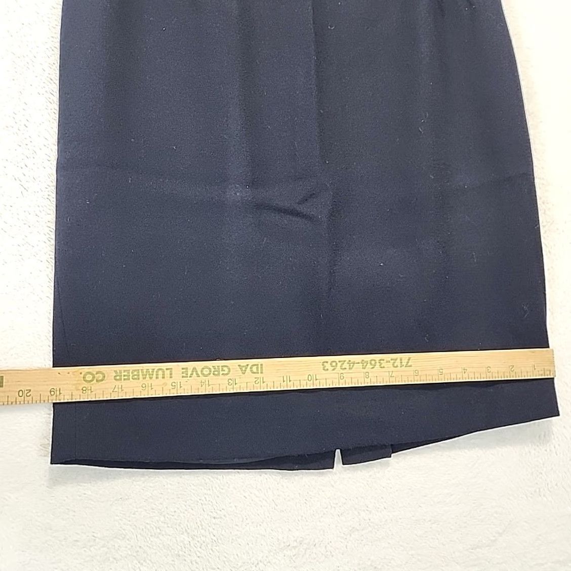 Vintage VINTAGE Unbranded Wool Women's Skirt 6P Pencil Knee-Length Dark Navy High Rise Lined Retro Y2K Mens Womens Girls Girls Size 28" / US 6 / IT 42 - 7 Thumbnail