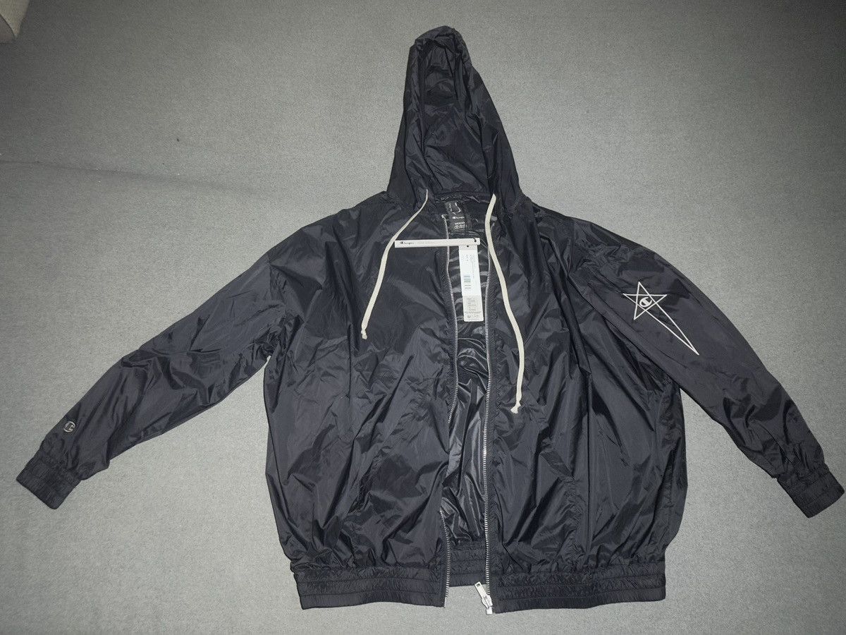 Champion × Rick Owens SS25 JUMBO JASON'S HOODIE IN BLACK LIGHT NYLON Size US M / EU 48-50 / 2 - 1 Thumbnail